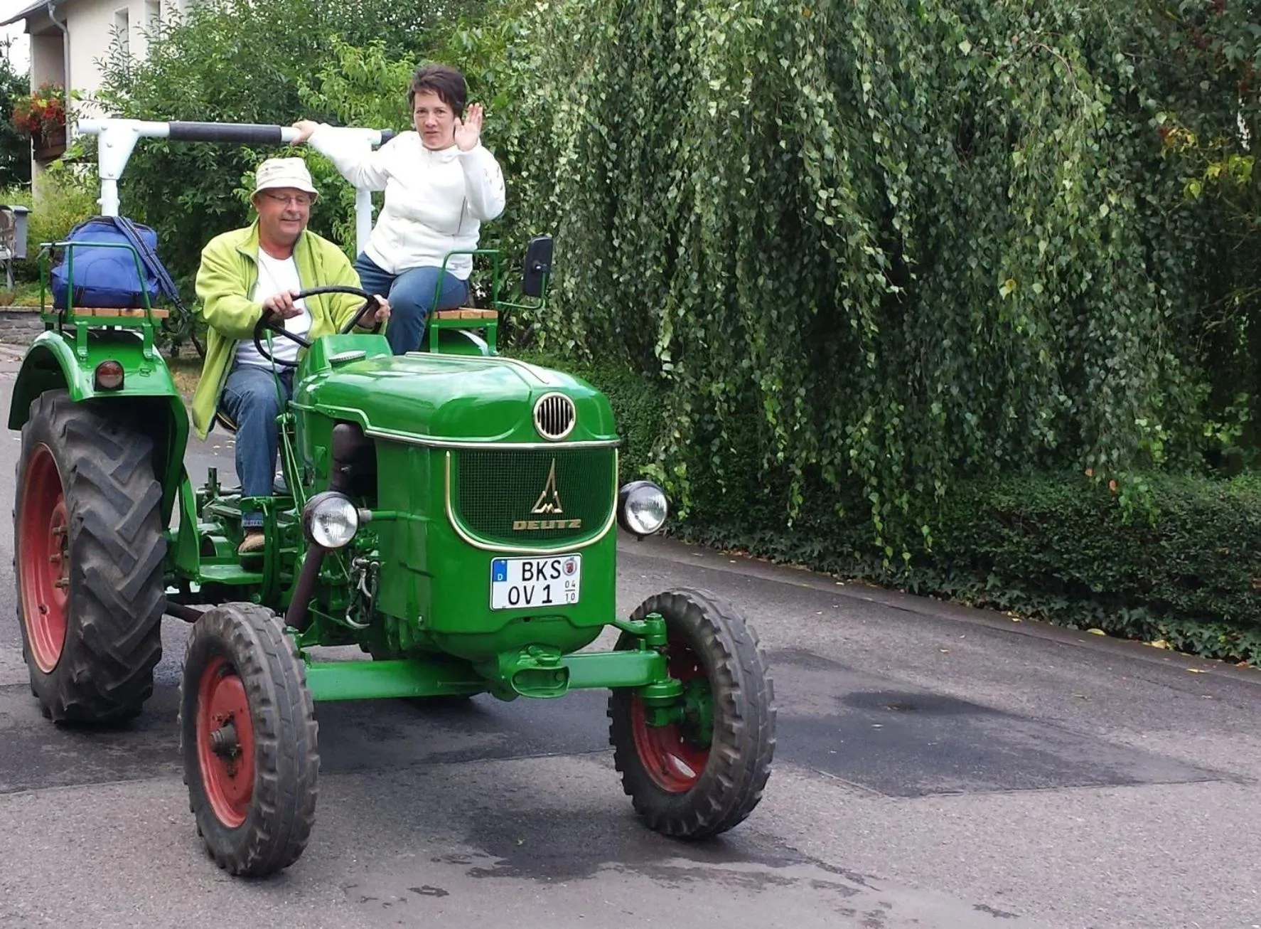 People in Ferienweingut Hirschen Schulstraße