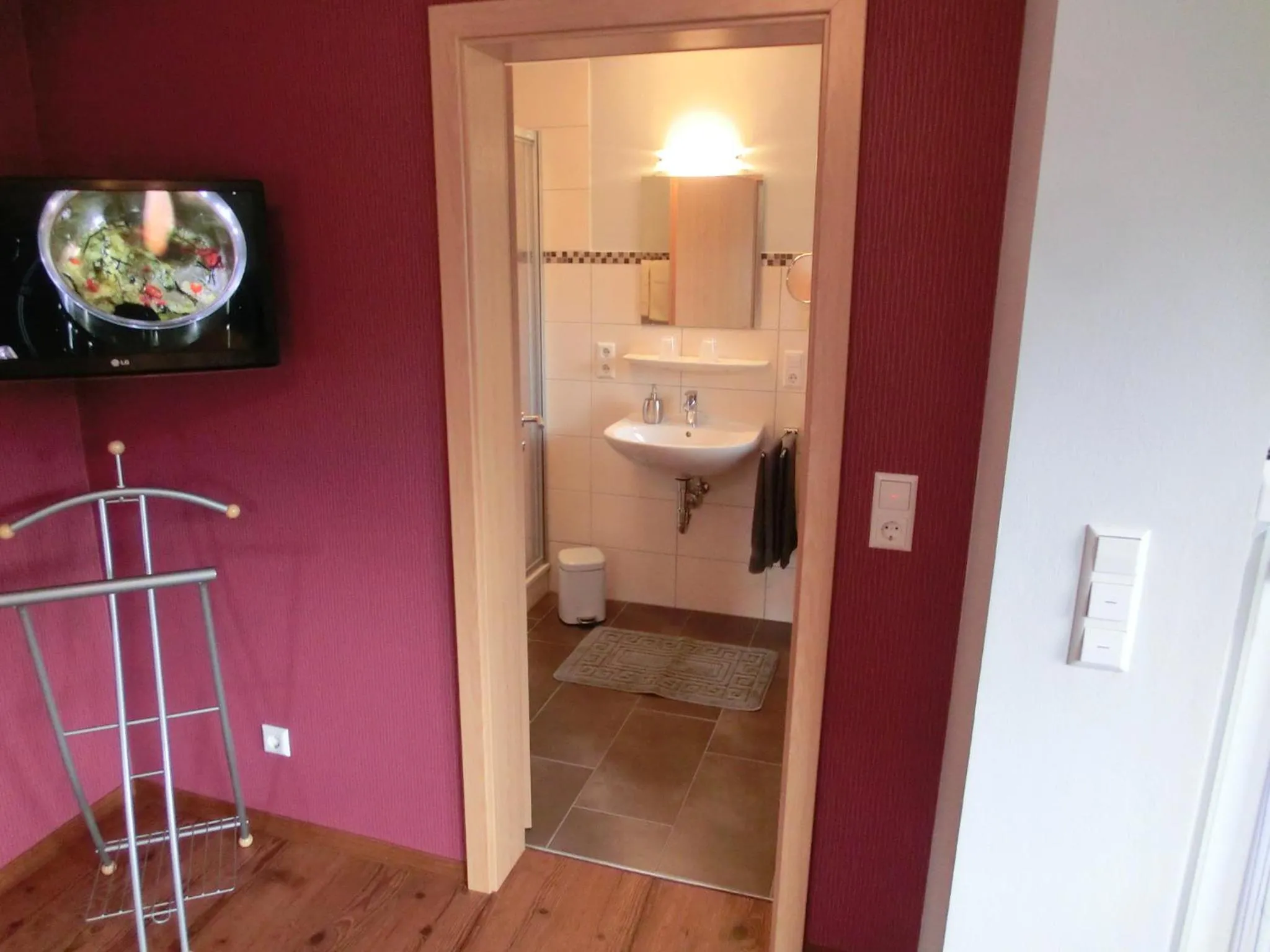Photo of the whole room in Ferienweingut Hirschen Schulstraße