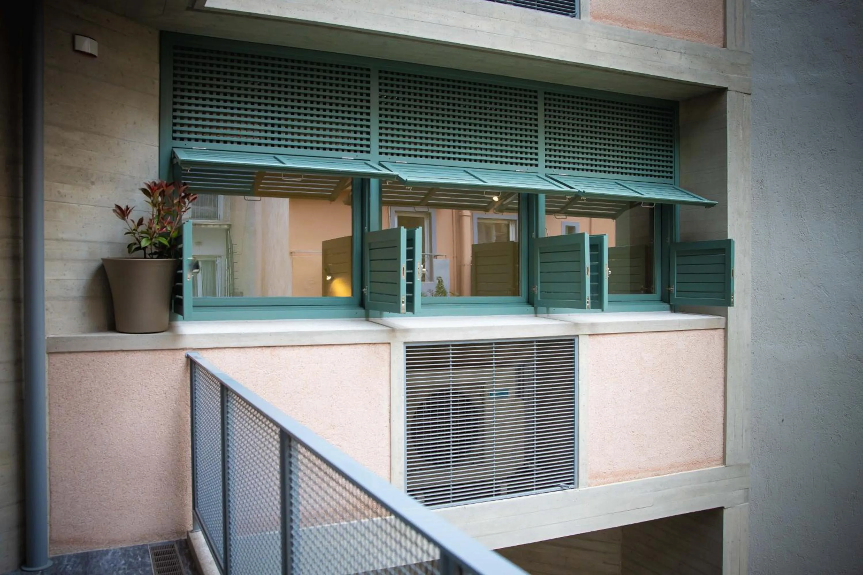 Property building in Athens BlueBuilding