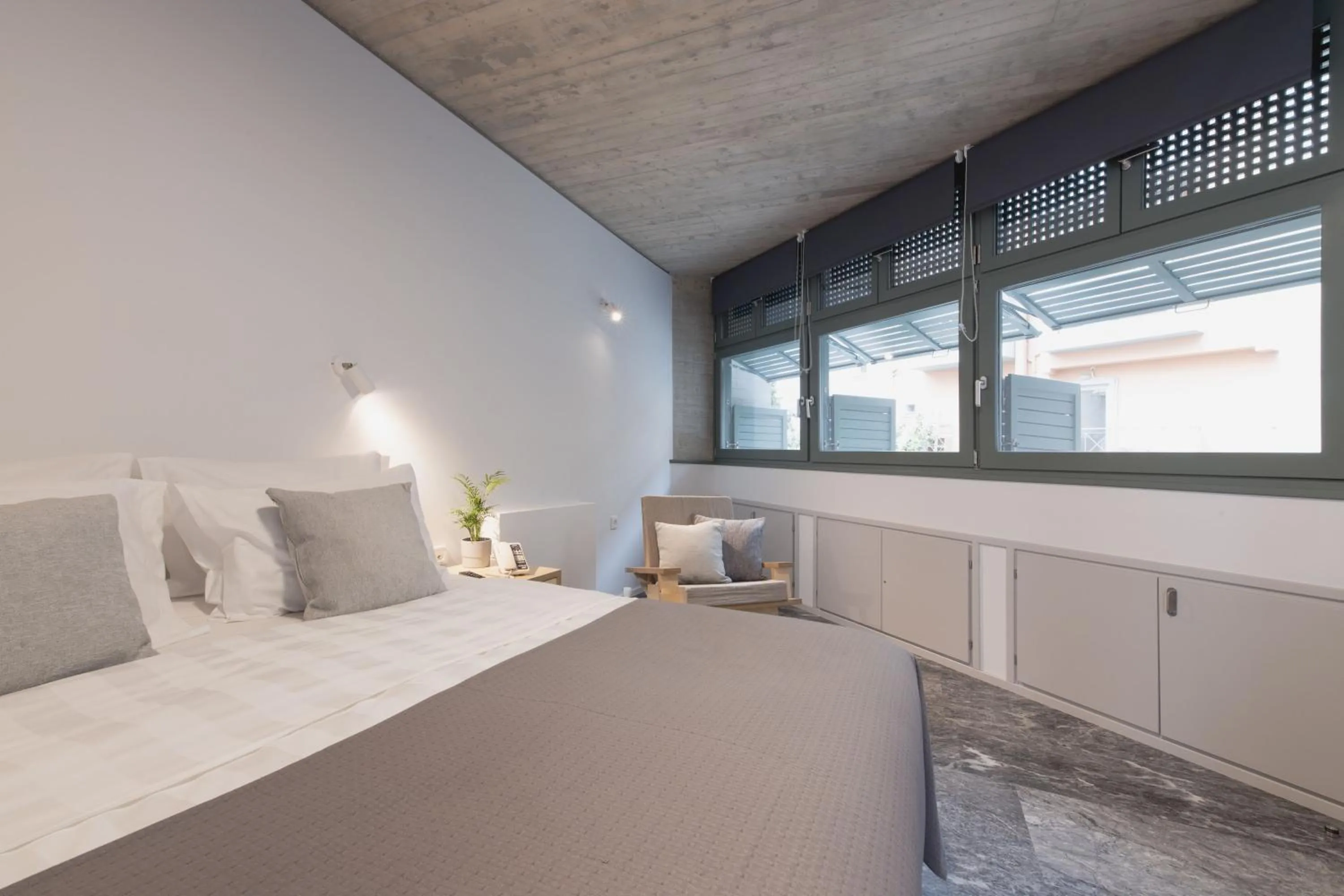 Bedroom, Bed in Athens BlueBuilding