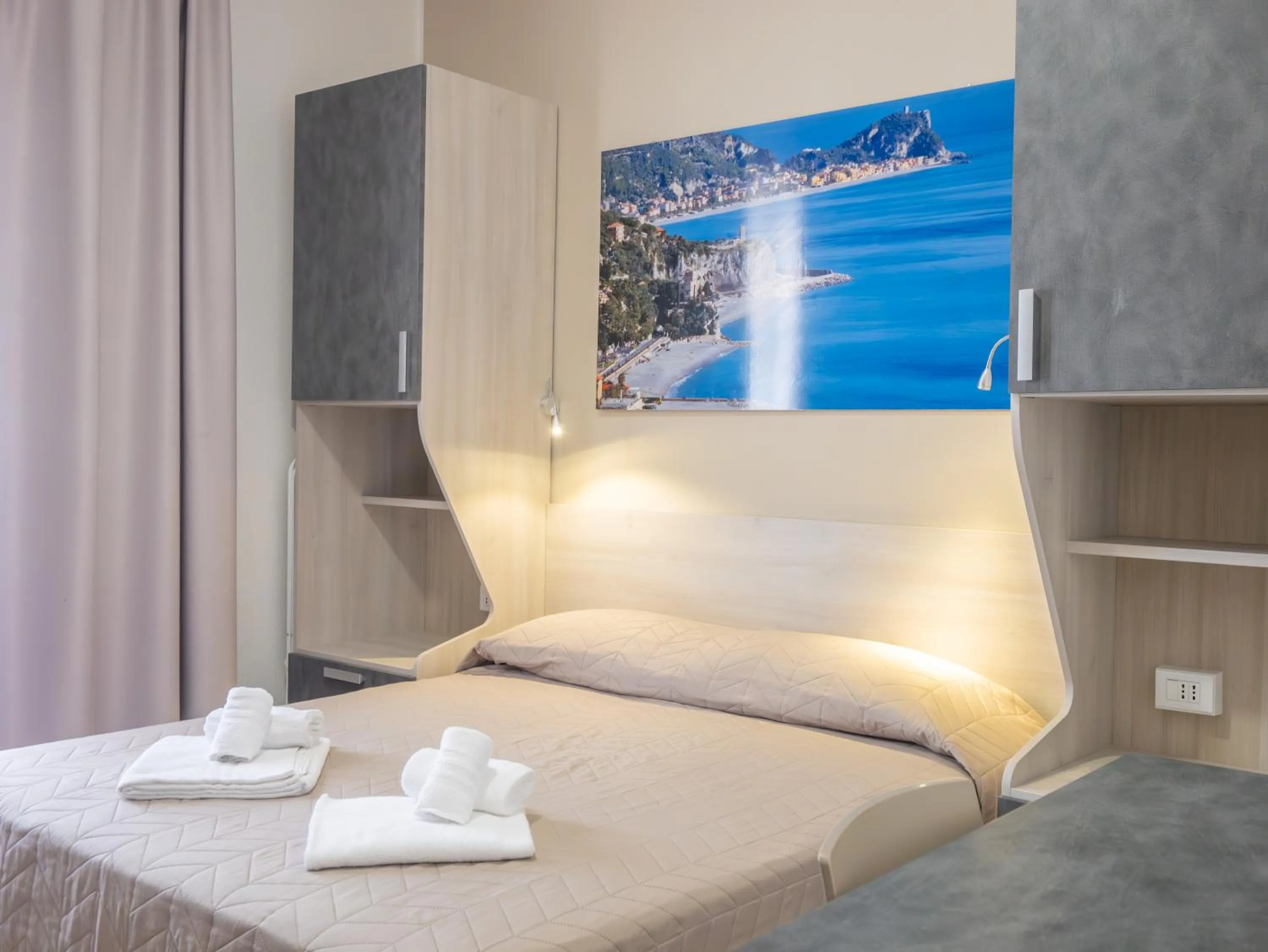 Bed in Hotel La Bussola