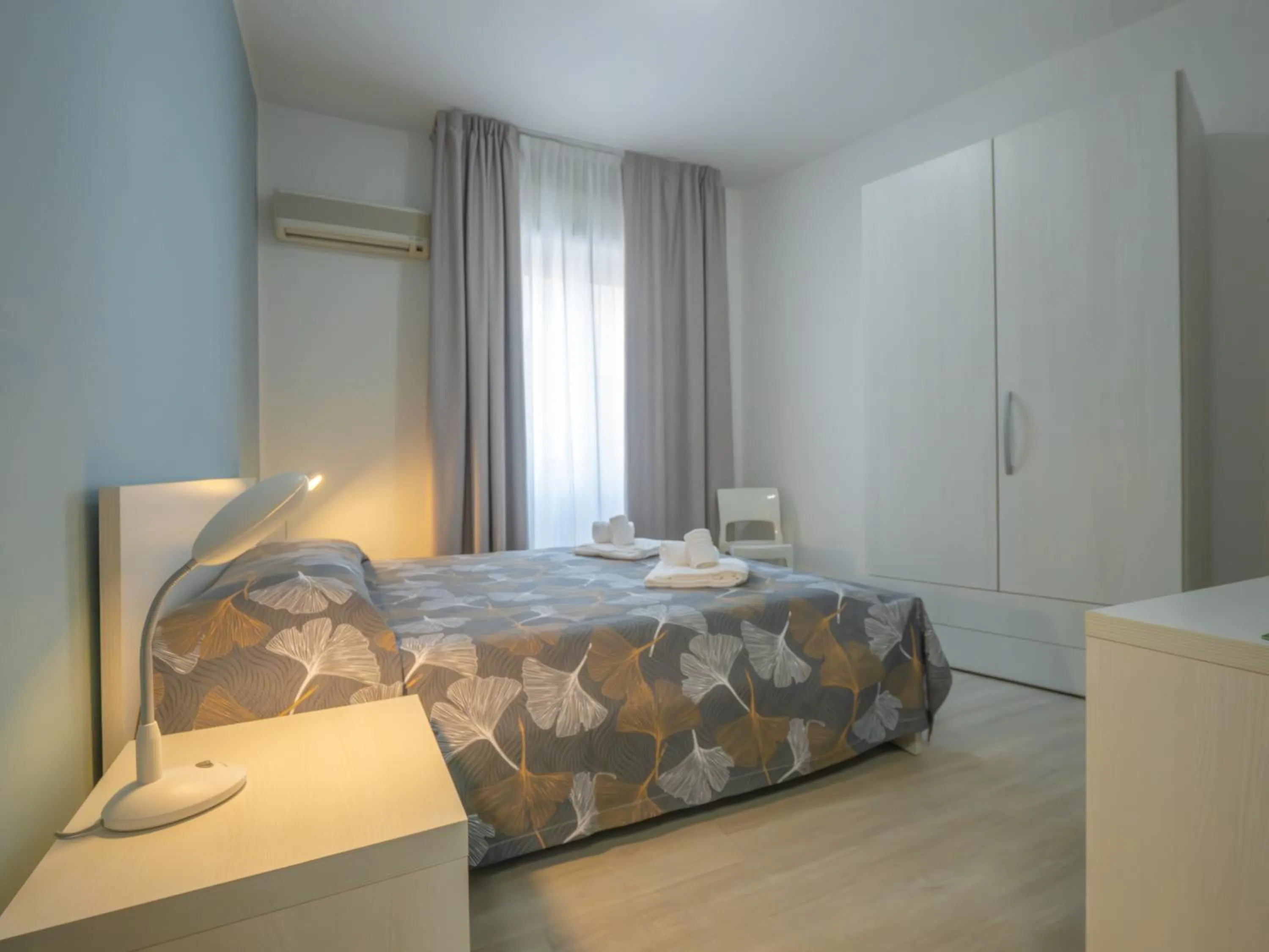 Bedroom, Bed in Hotel La Bussola