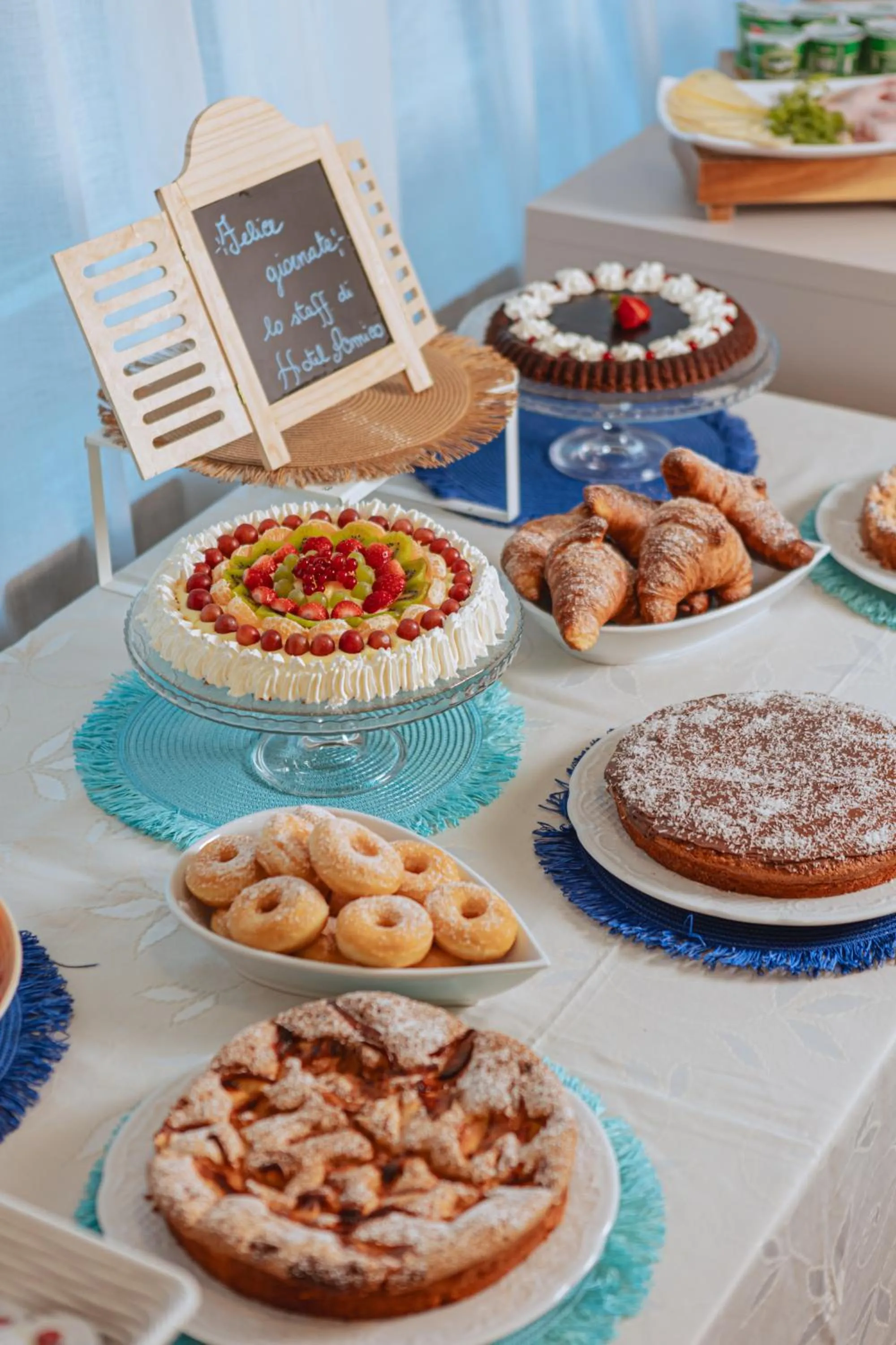 Buffet breakfast in Hotel Amico