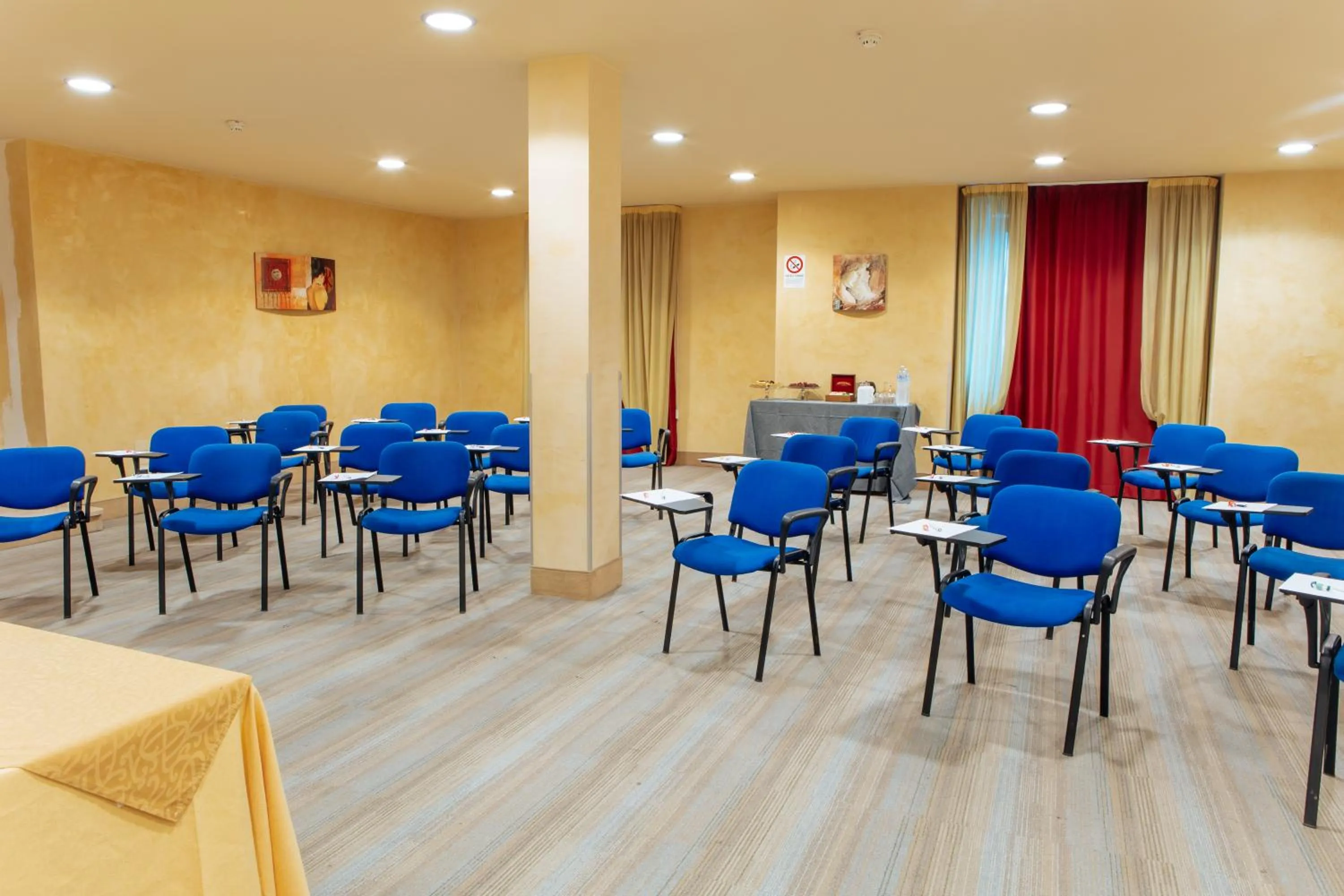 Meeting/conference room in Hotel Amico