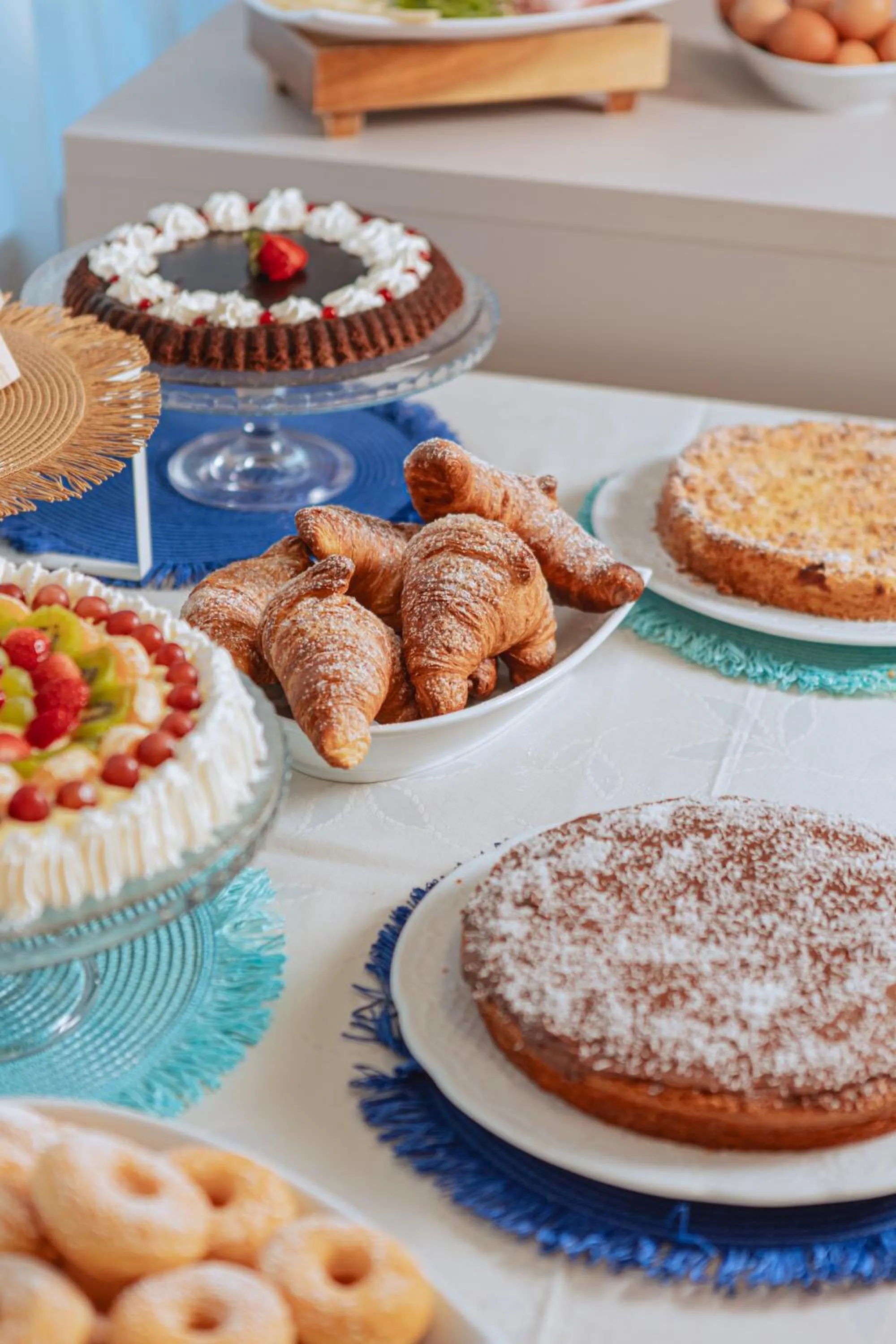 Buffet breakfast in Hotel Amico