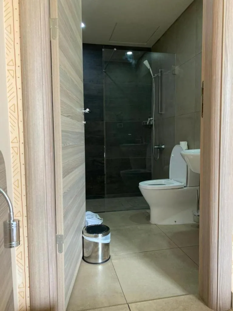 Roots Hotel Apartments Abidjan