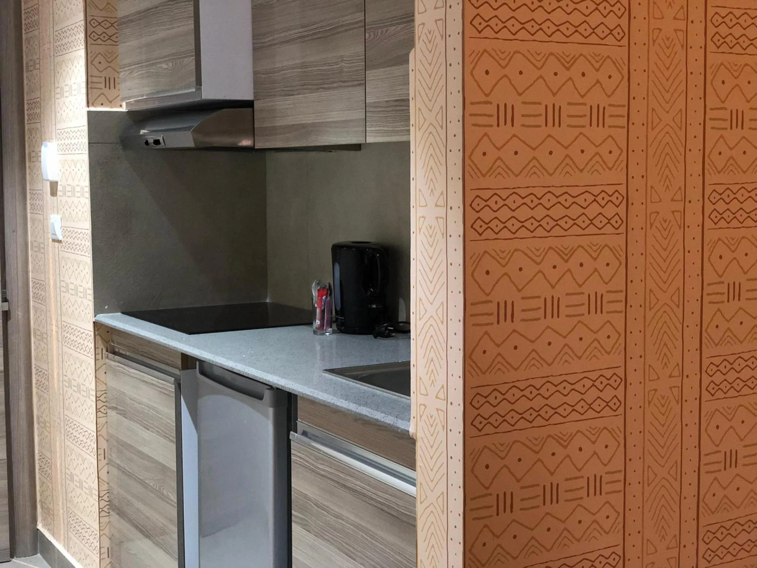 Roots Hotel Apartments Abidjan