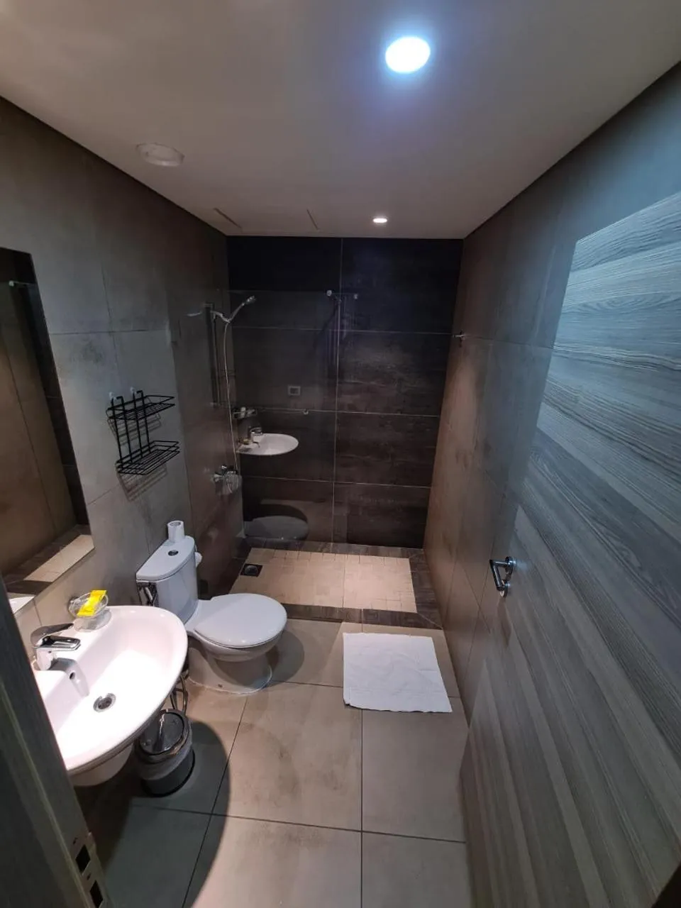 Roots Hotel Apartments Abidjan