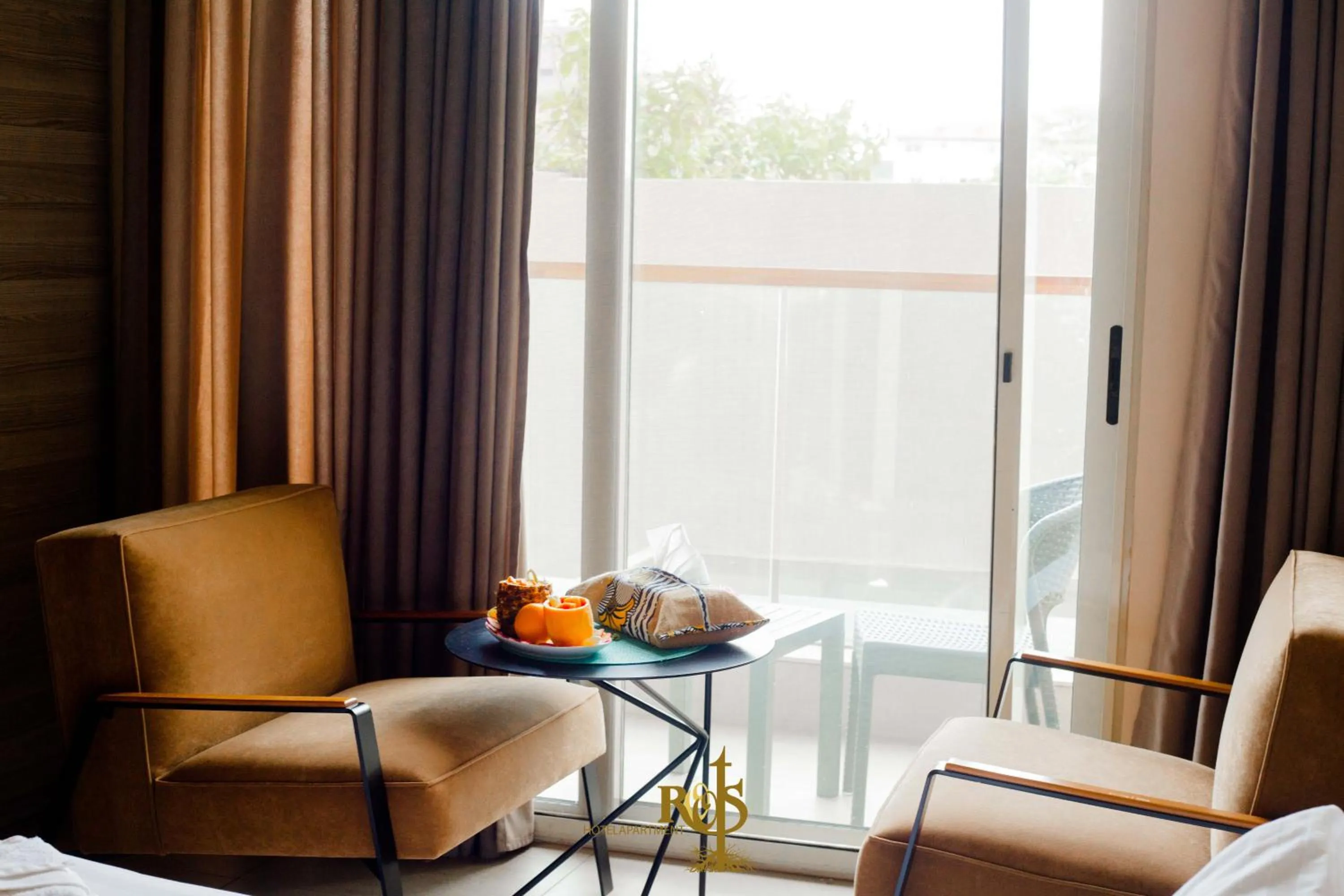 Roots Hotel Apartments Abidjan