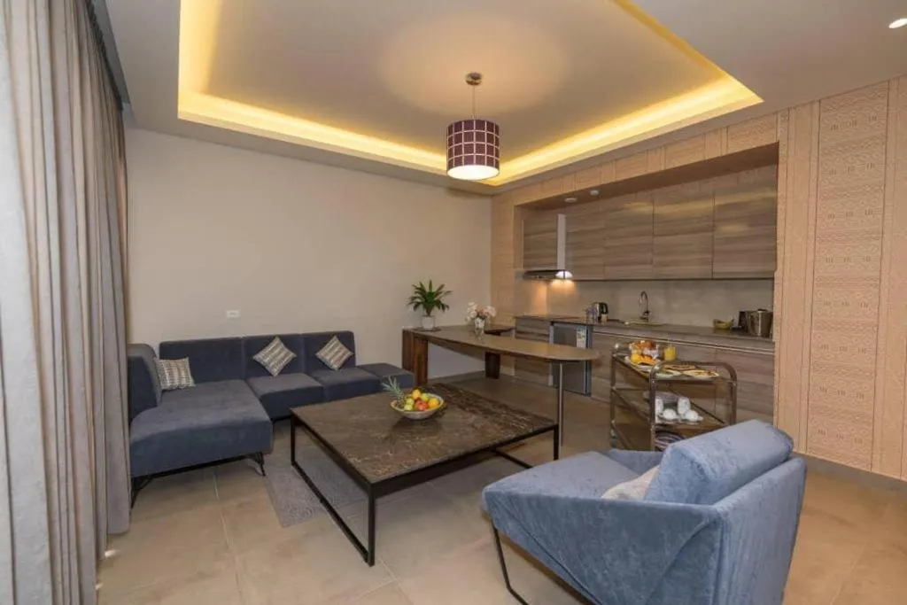 Roots Hotel Apartments Abidjan