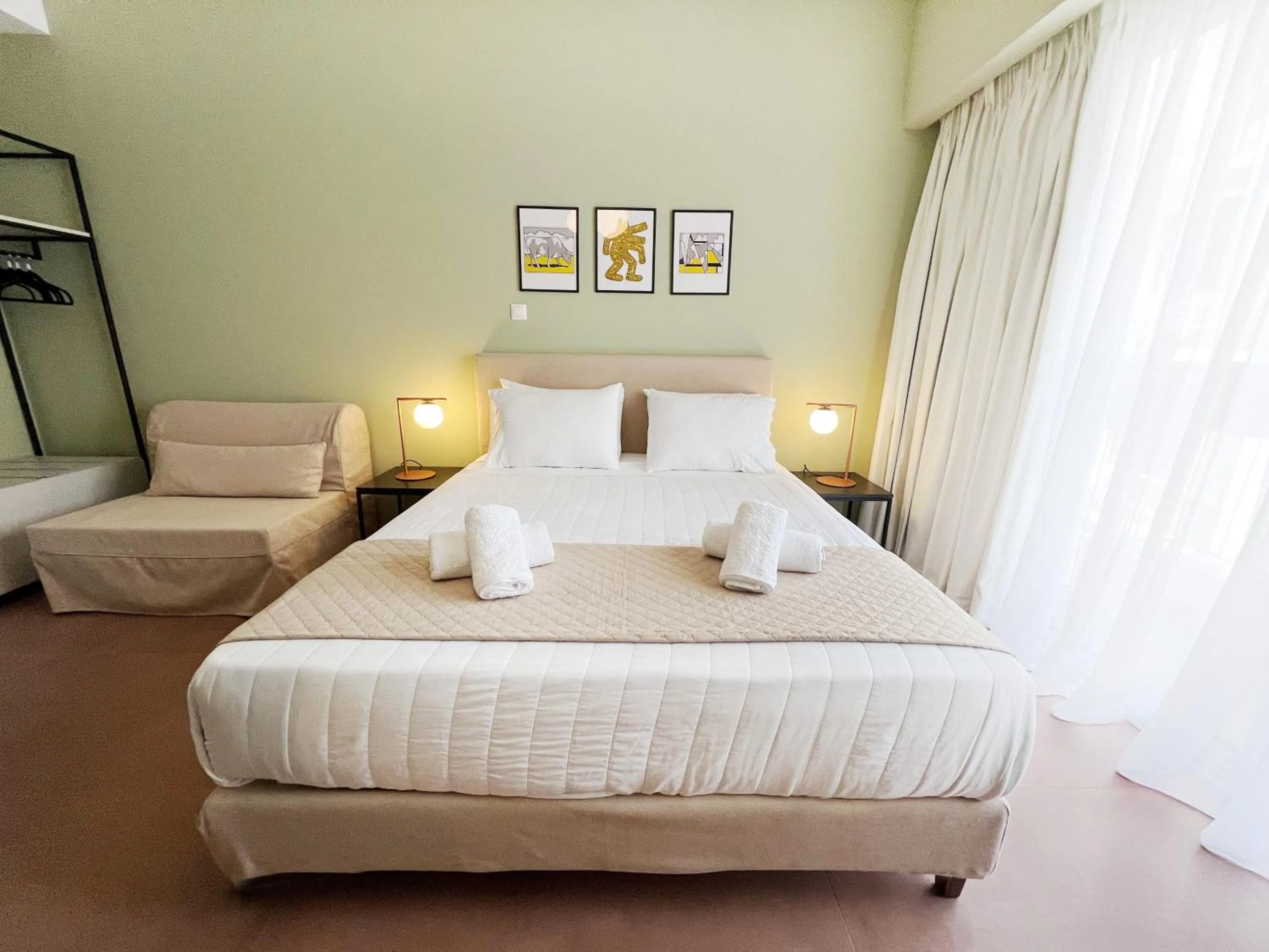 Bed in ATHENS STORIES