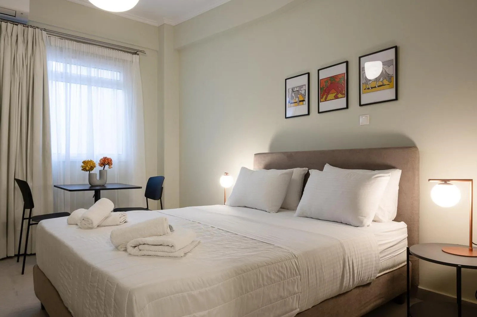 Bed in ATHENS STORIES