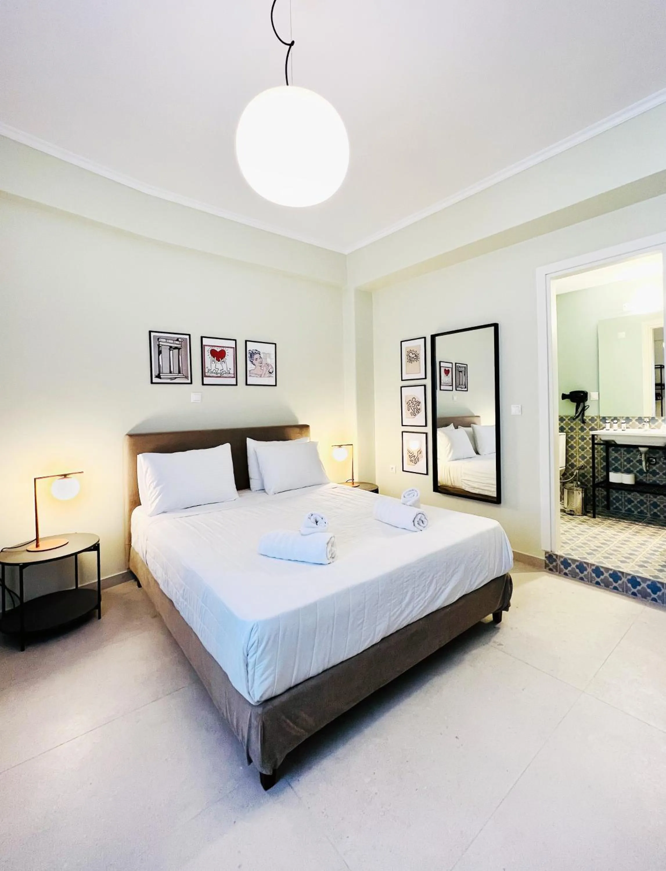 Bed in ATHENS STORIES