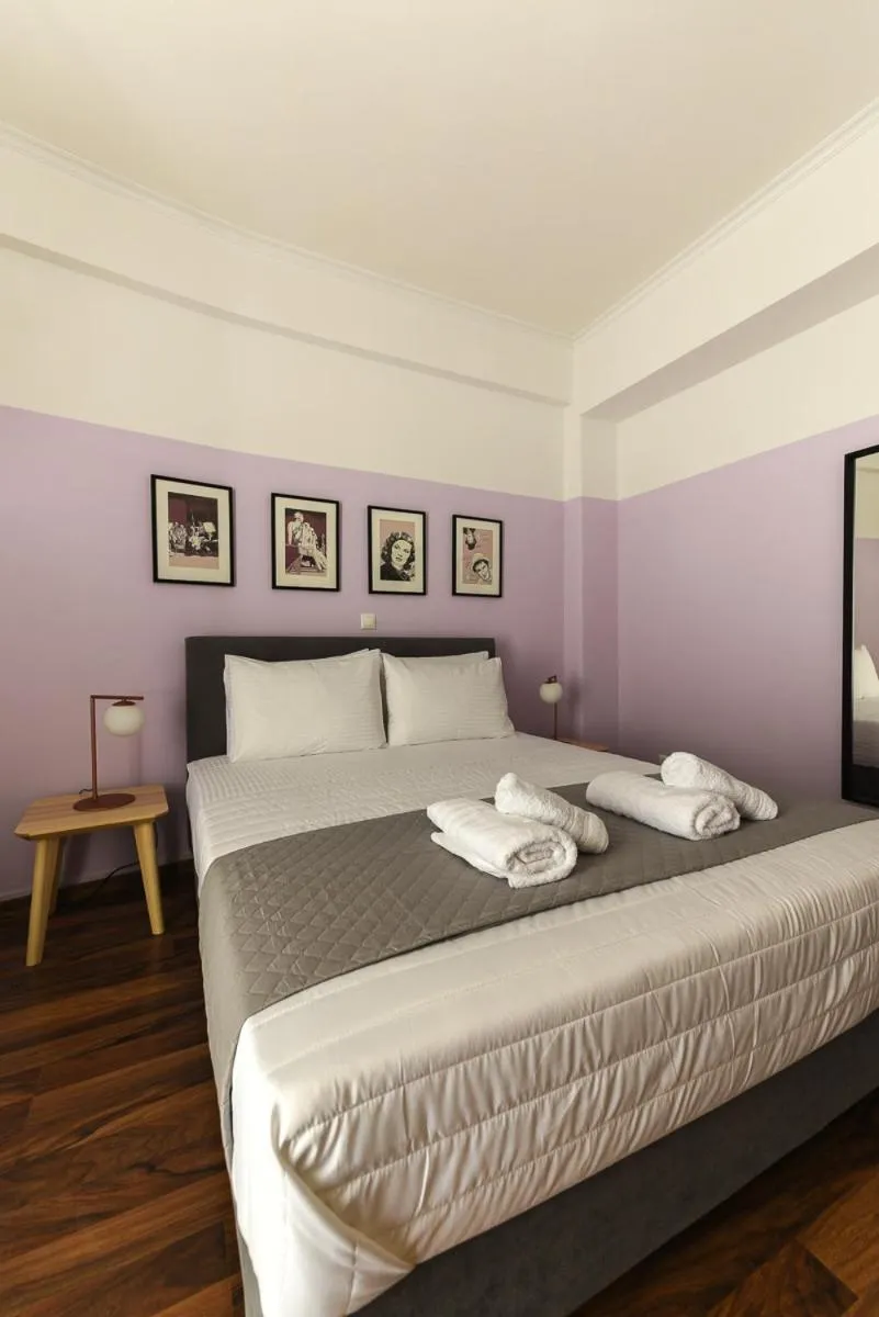 Bed in ATHENS STORIES