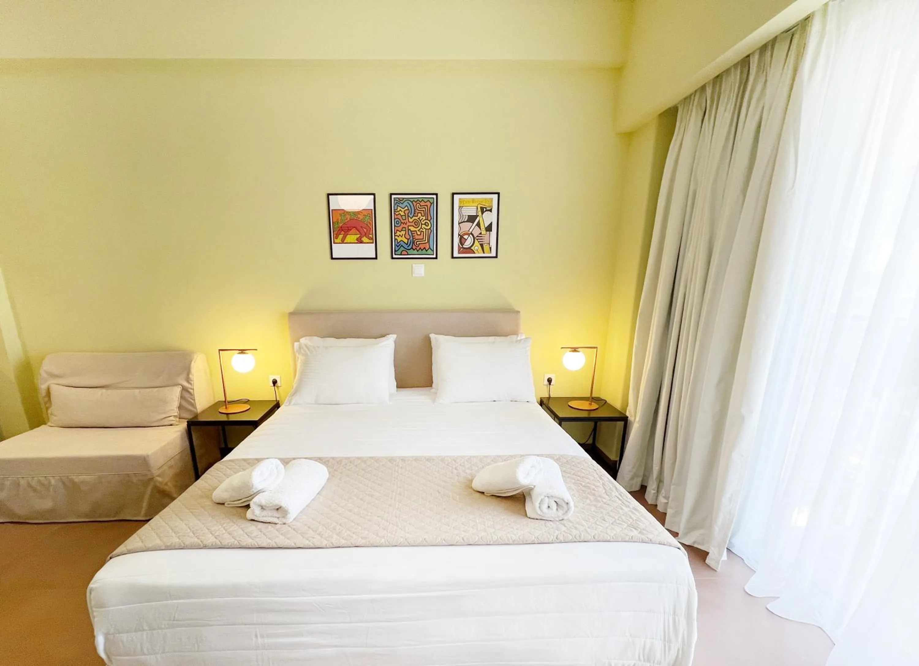 Bed in ATHENS STORIES