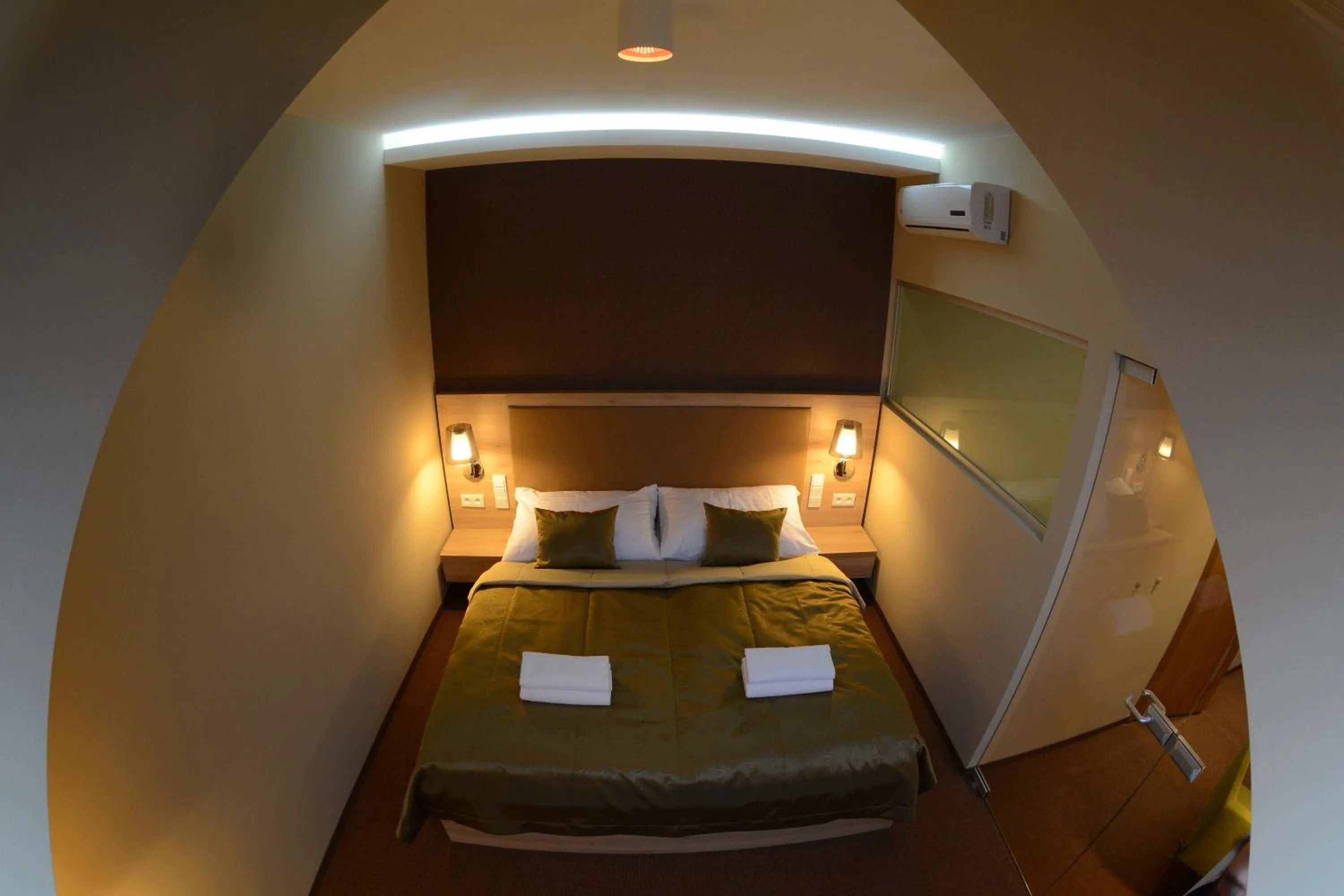 Bed in Hotel Stardust