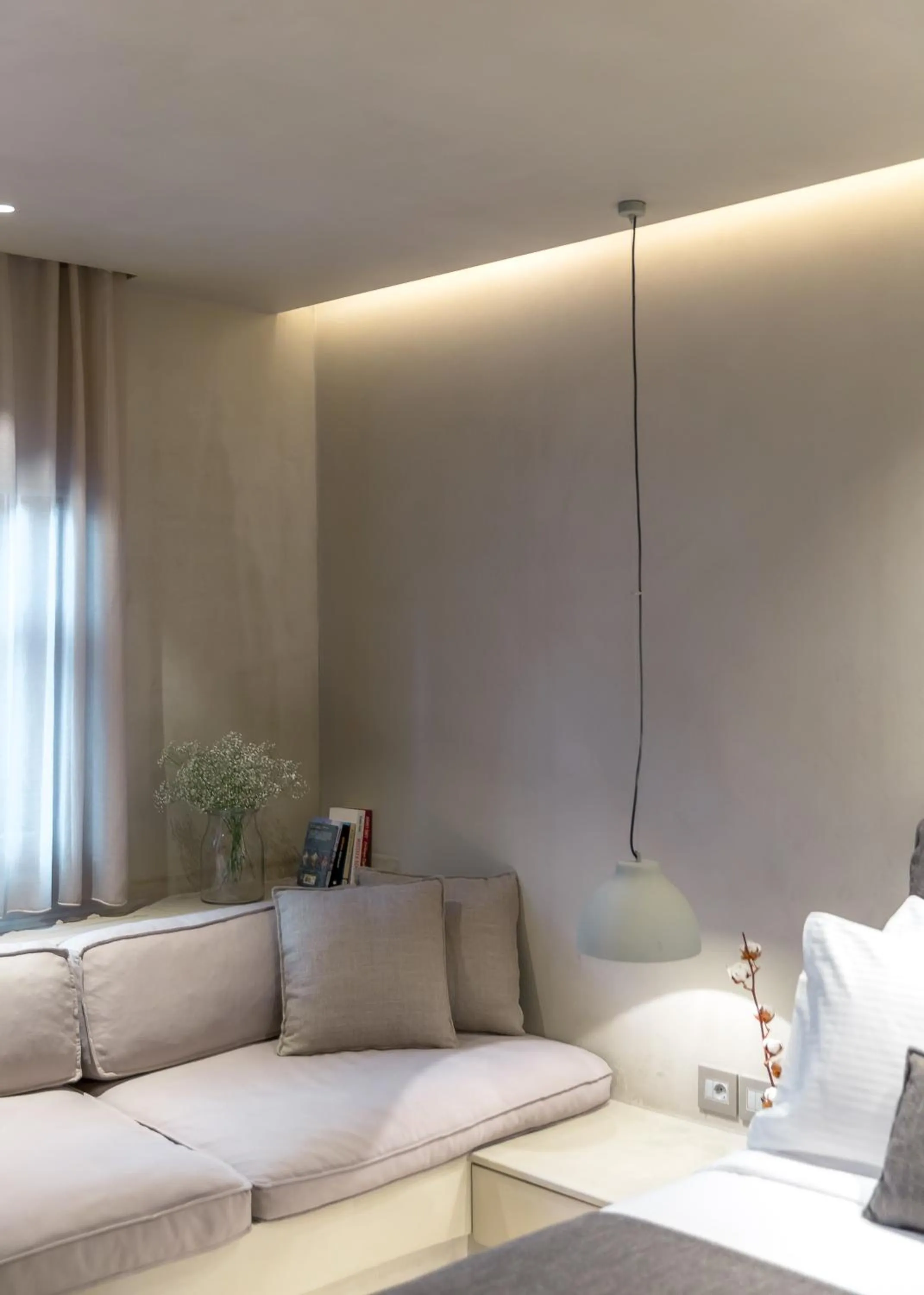 Seating area in OMM INN