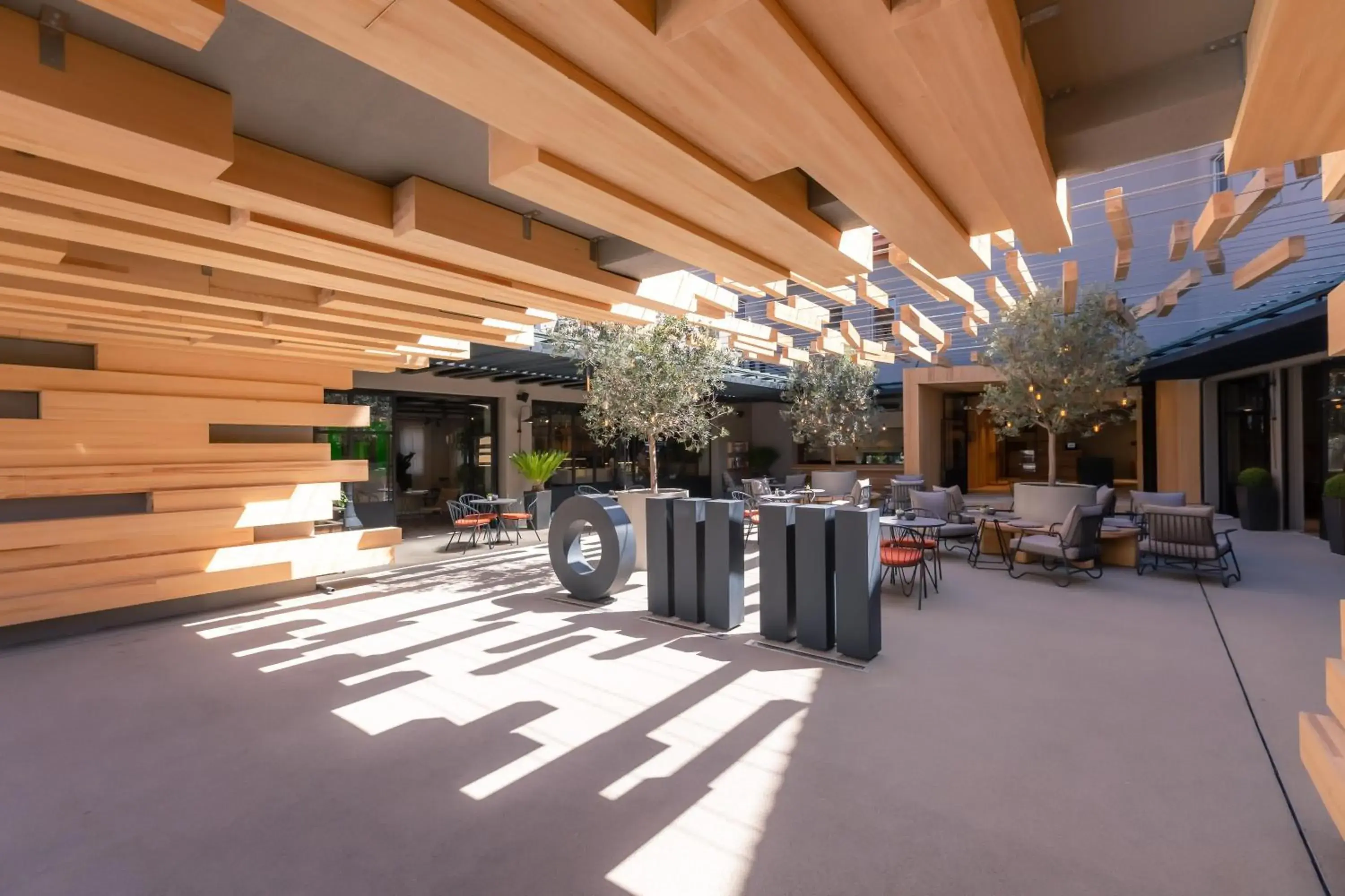 Restaurant/places to eat in OMM INN Restaurant/places to eat in OMM INN