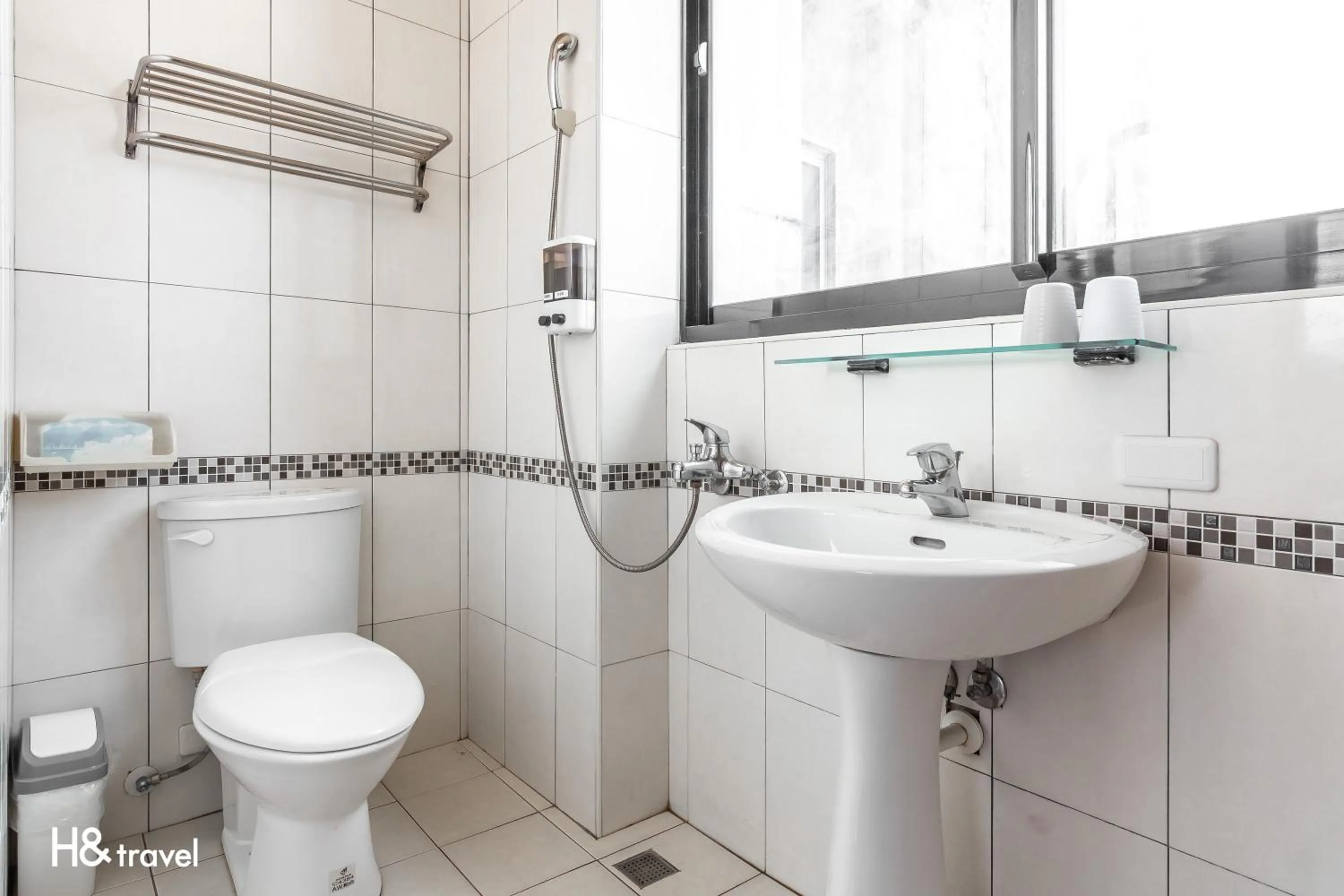 Shower in Sleepier Multi-Minsu Tainan