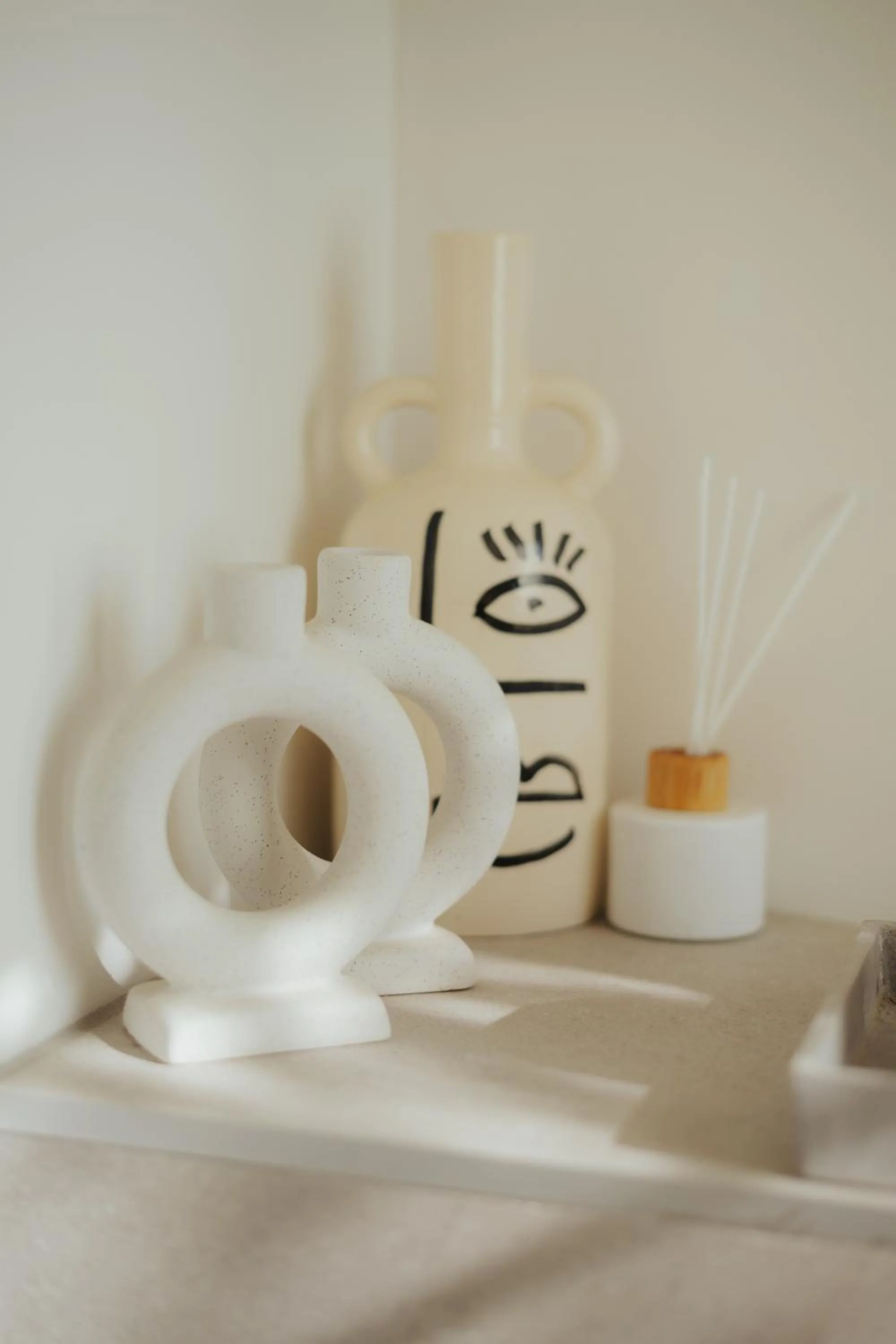 Decorative detail in L'Oasis Vendargues