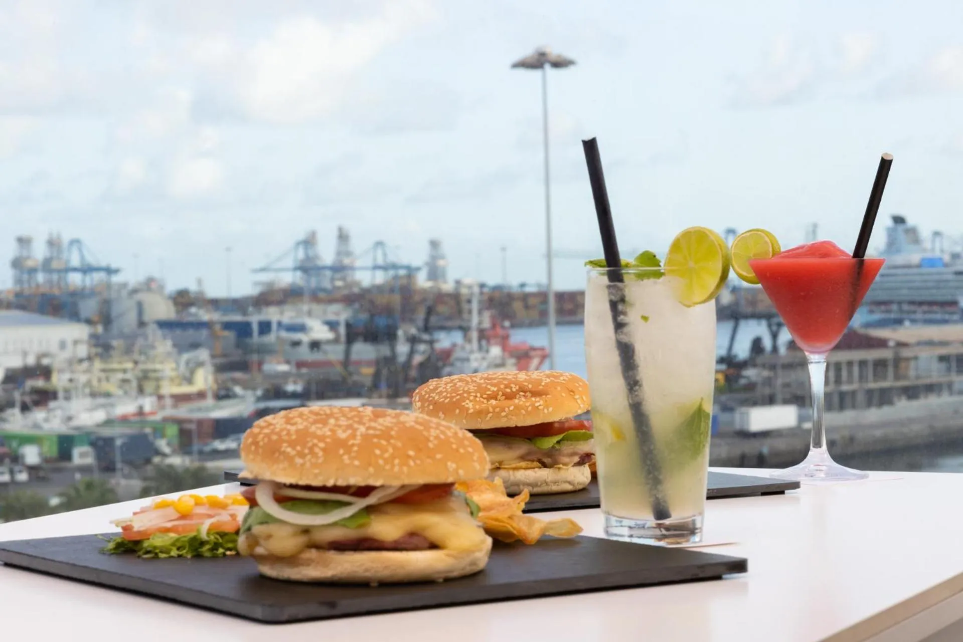 Food and drinks in Hotel Puerto de la Luz