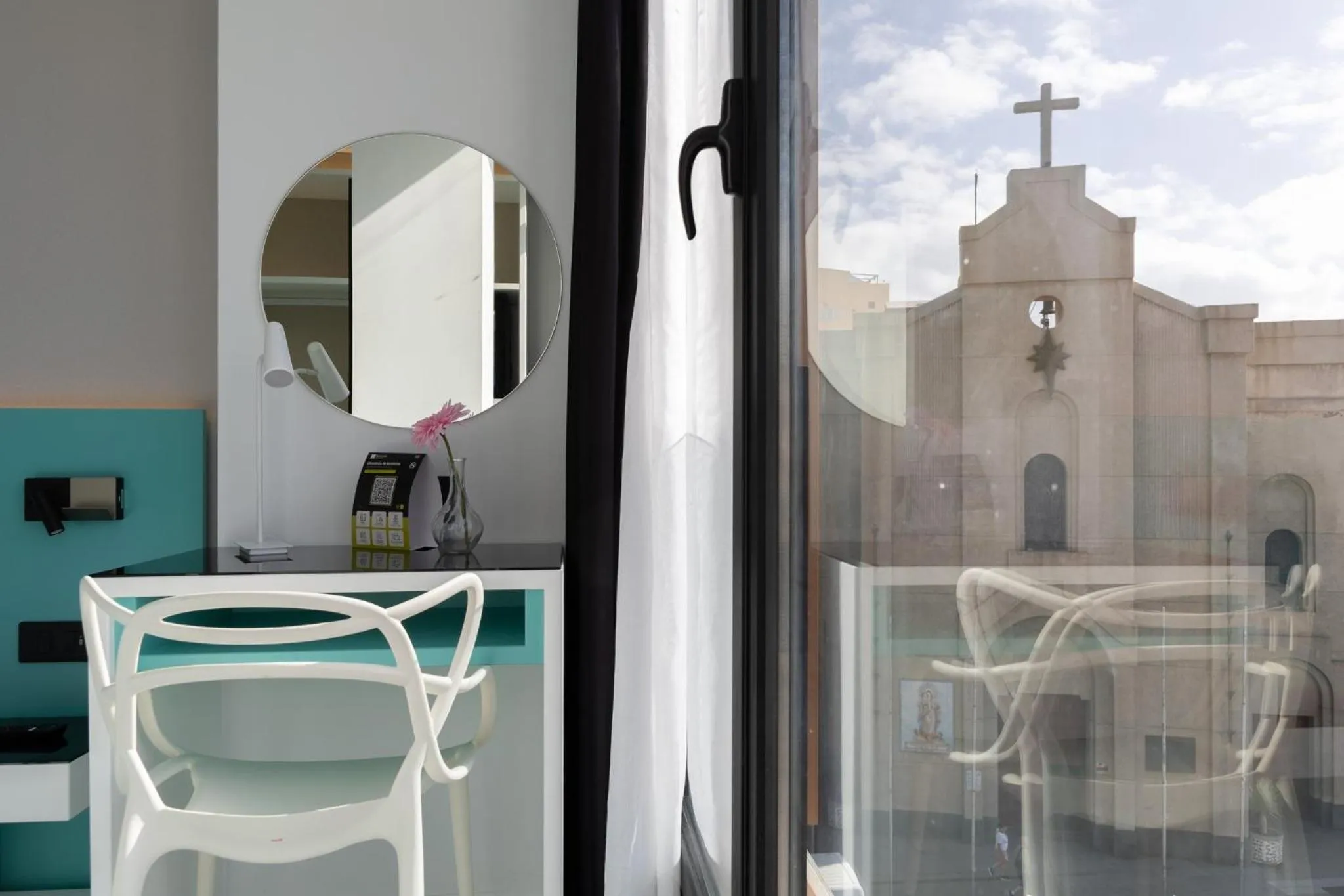 Photo of the whole room in Hotel Puerto de la Luz