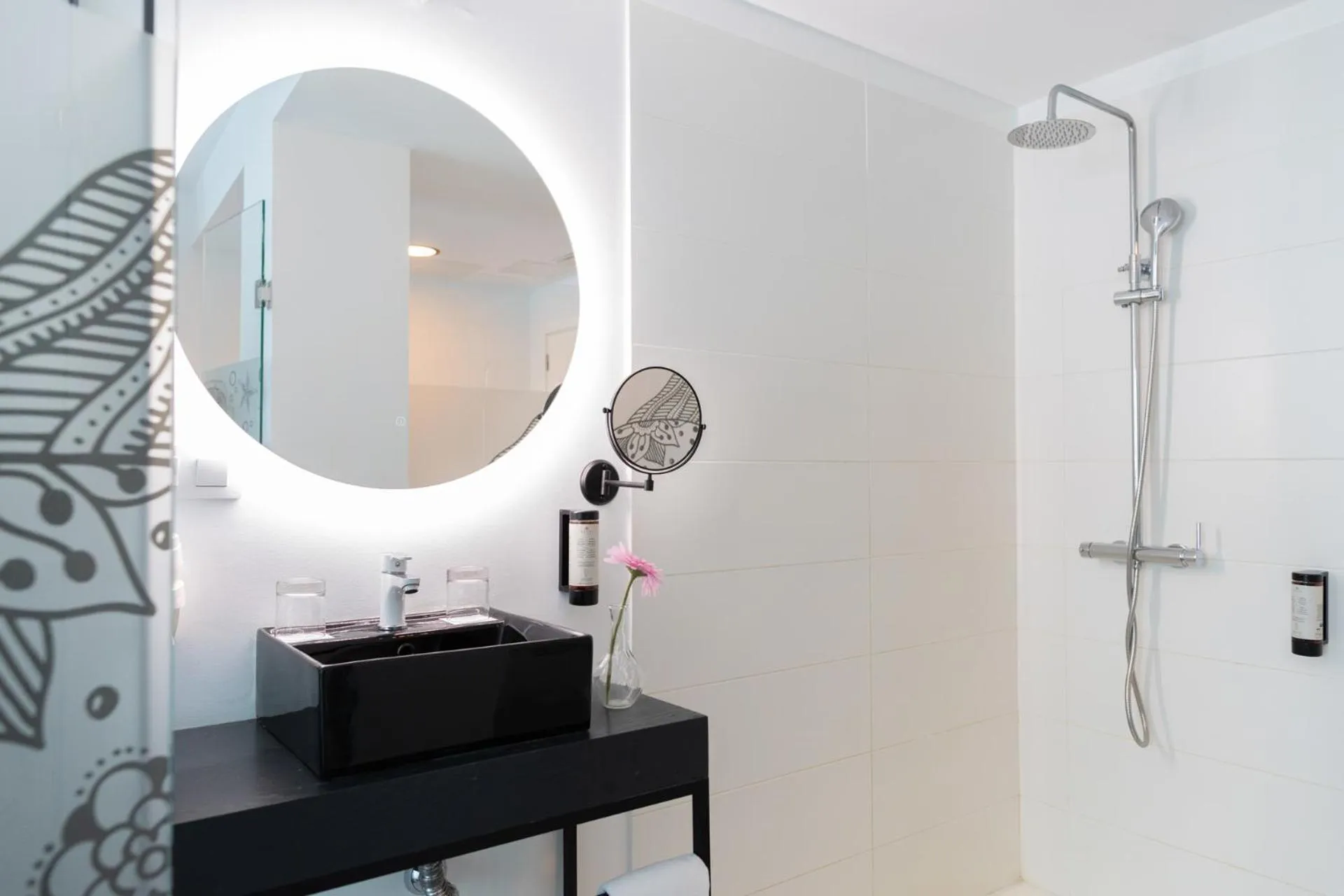 Bathroom in Hotel Puerto de la Luz