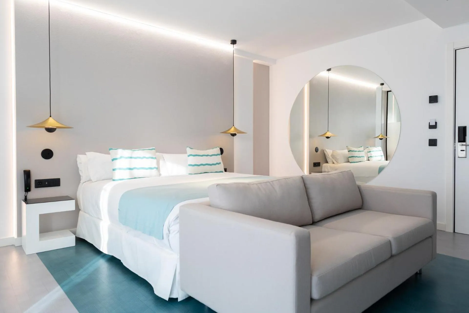 Photo of the whole room in Hotel Puerto de la Luz