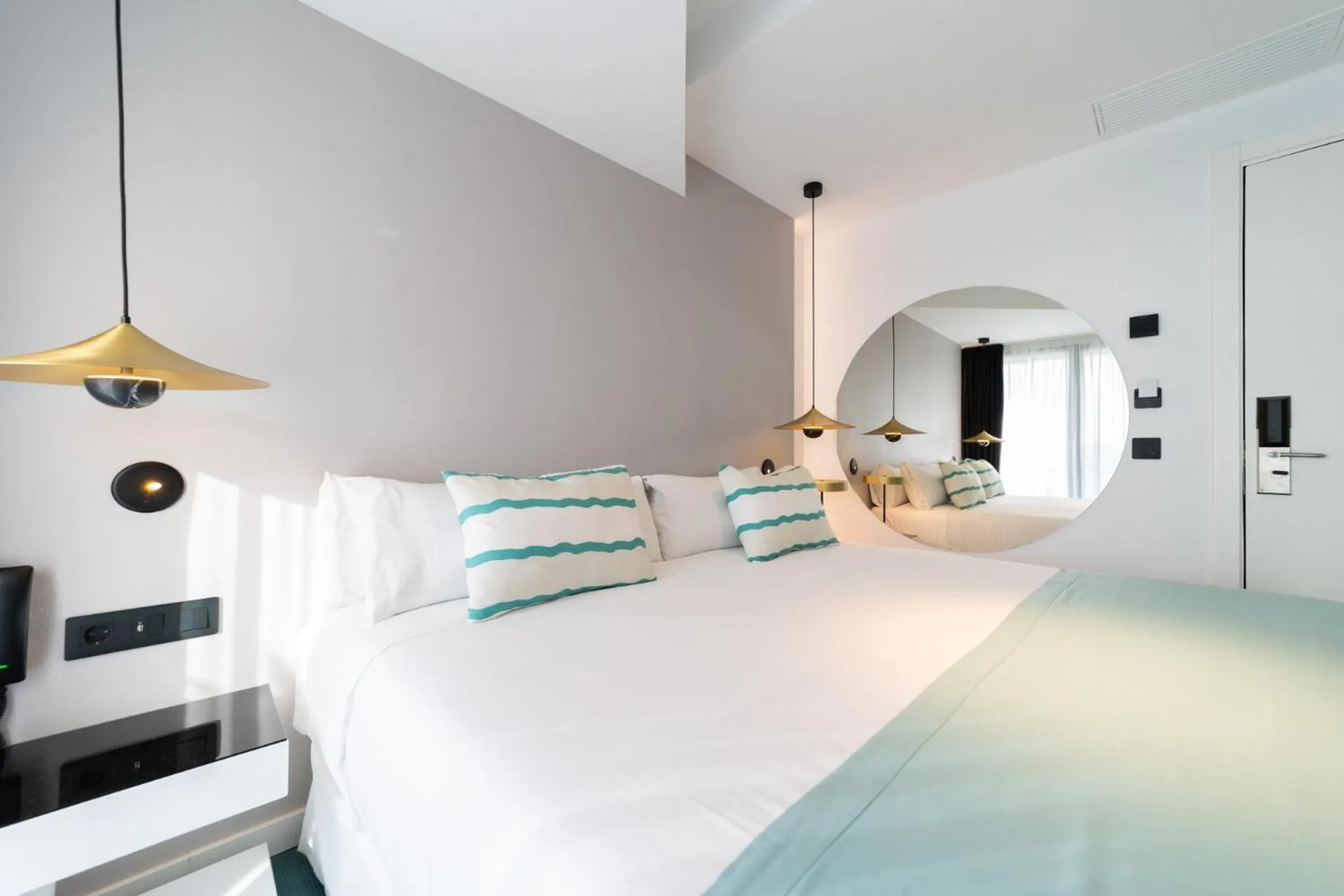 Photo of the whole room in Hotel Puerto de la Luz