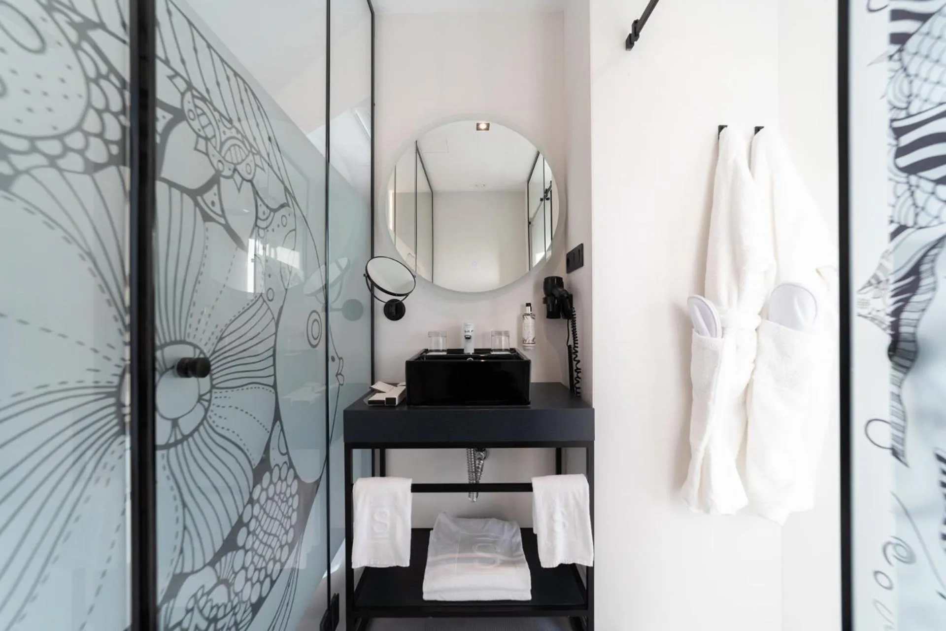 Bathroom in Hotel Puerto de la Luz