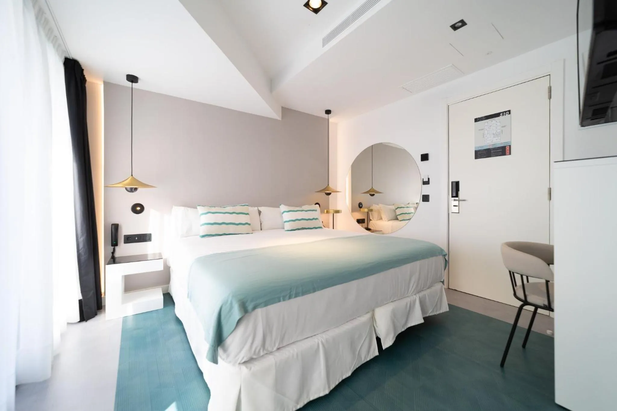 Photo of the whole room in Hotel Puerto de la Luz