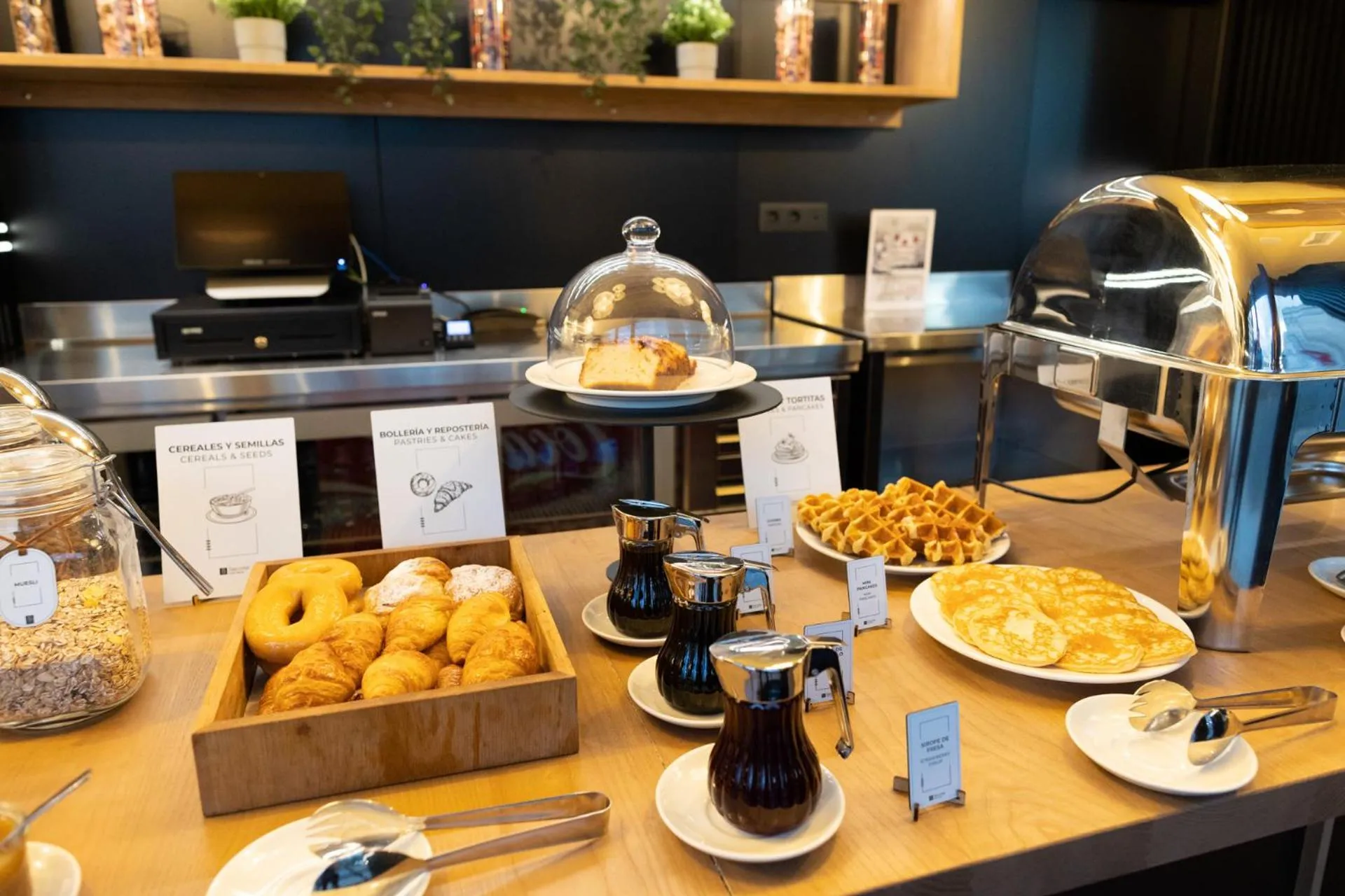 Breakfast in Hotel Puerto de la Luz