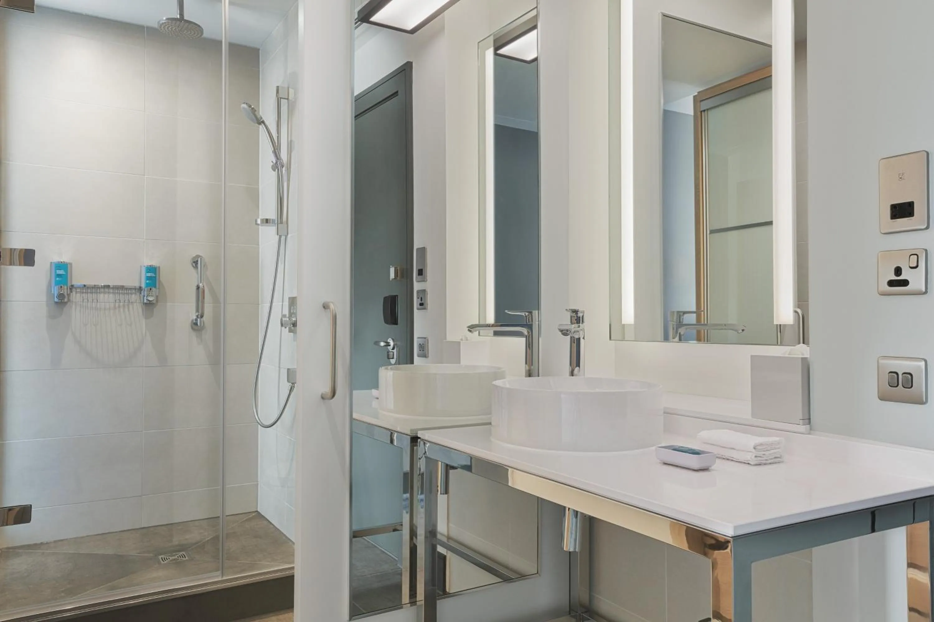 Bathroom in Aloft Aberdeen TECA