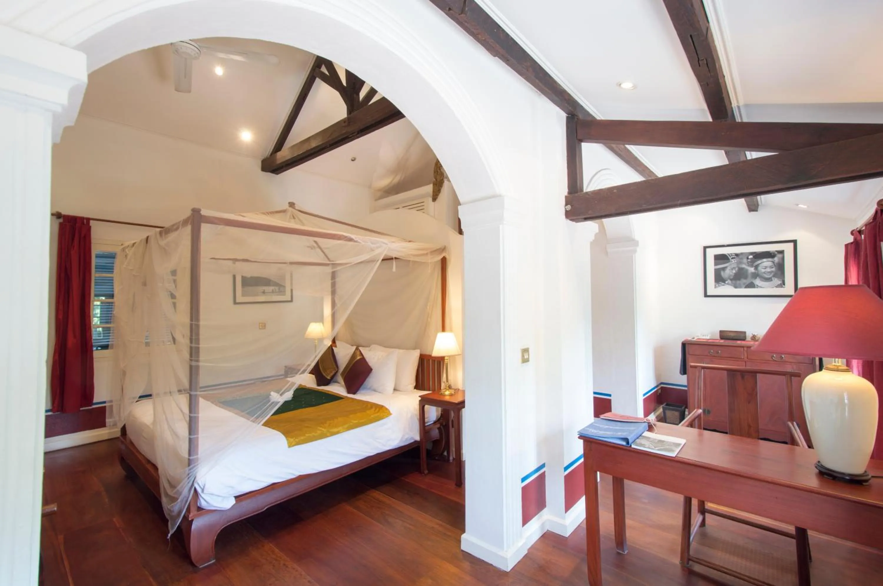 Living room, Bed in The Belle Rive Boutique Hotel