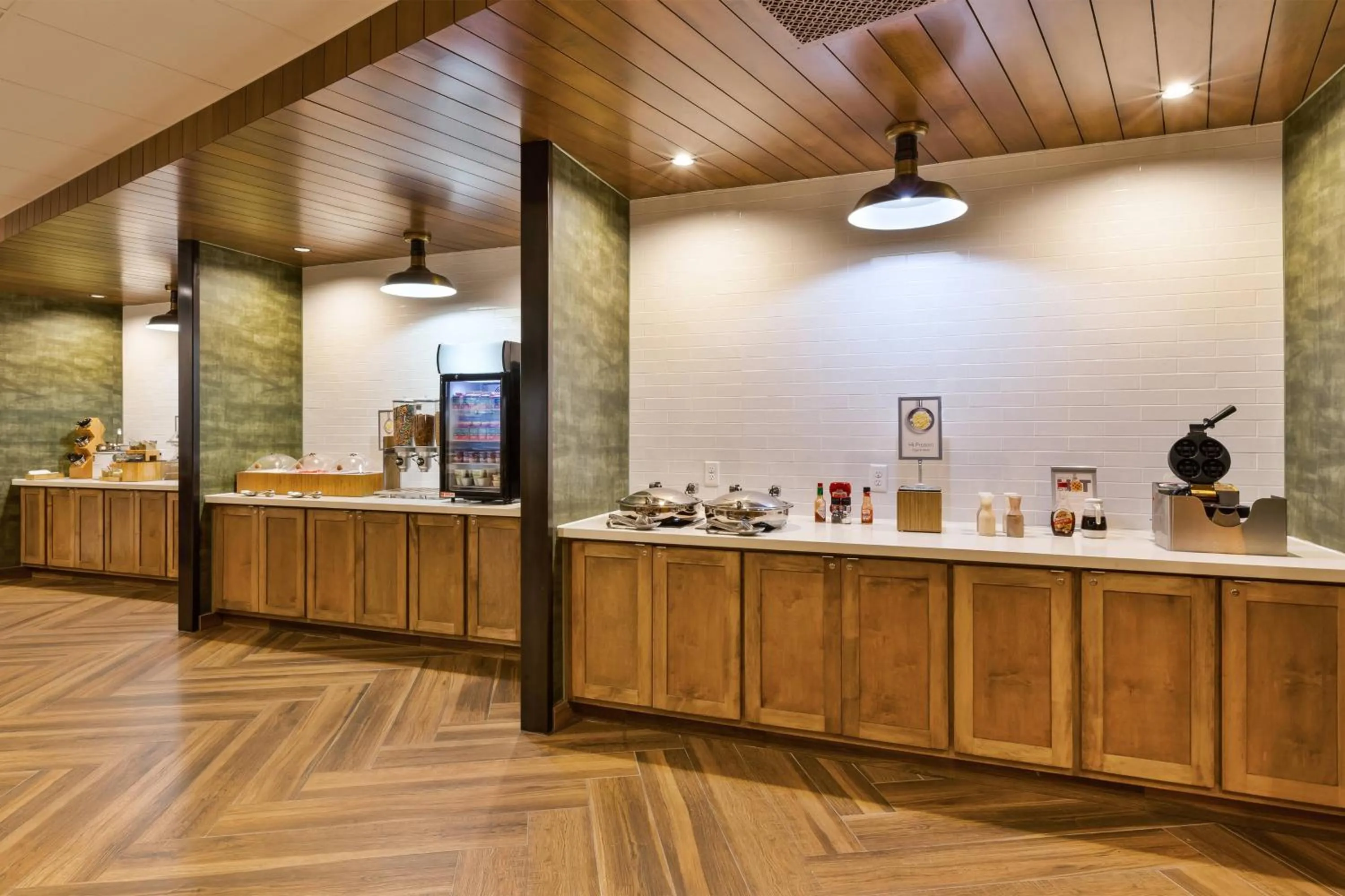 Breakfast in Fairfield Inn & Suites by Marriott Kalamazoo