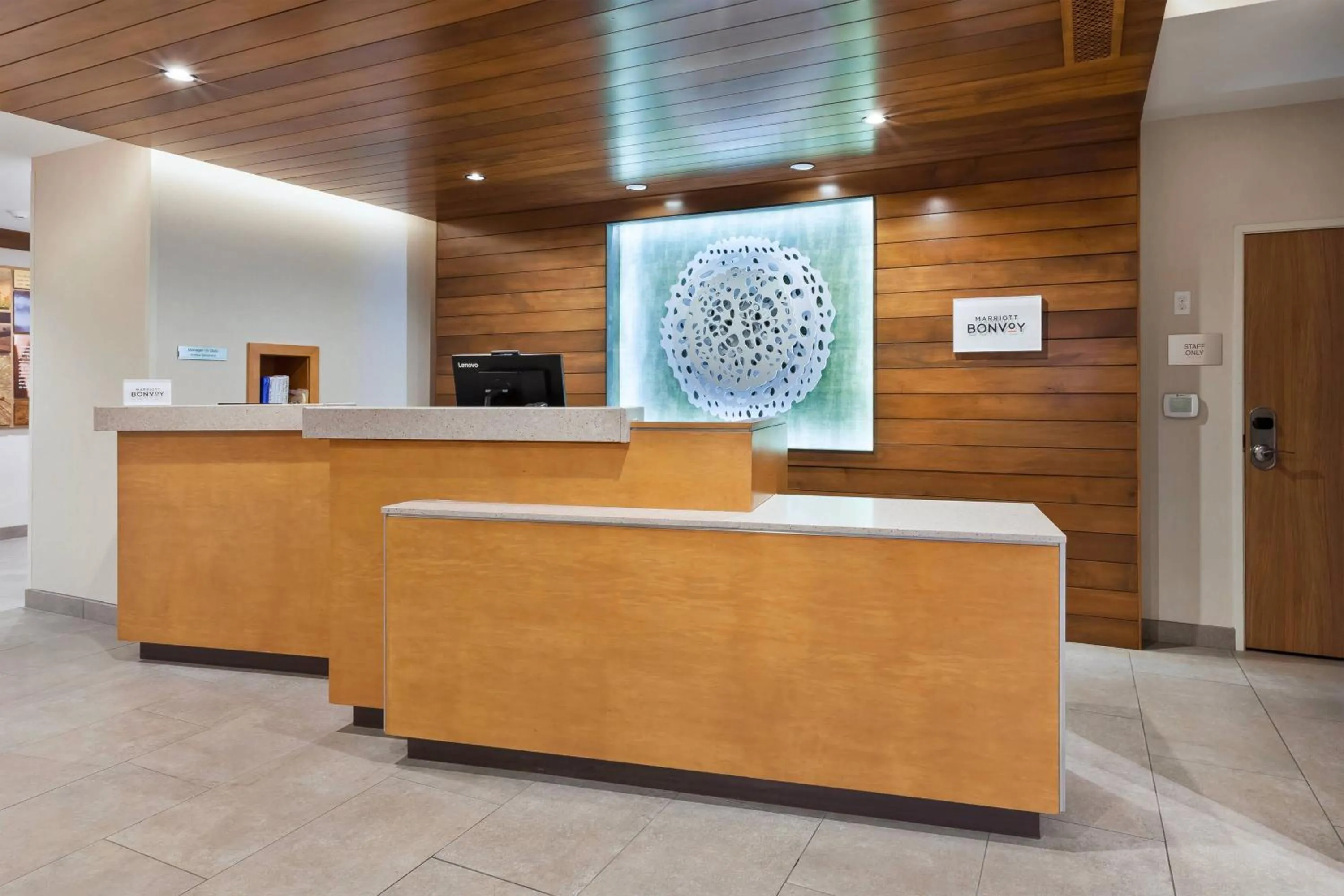 Lobby or reception in Fairfield Inn & Suites by Marriott Kalamazoo