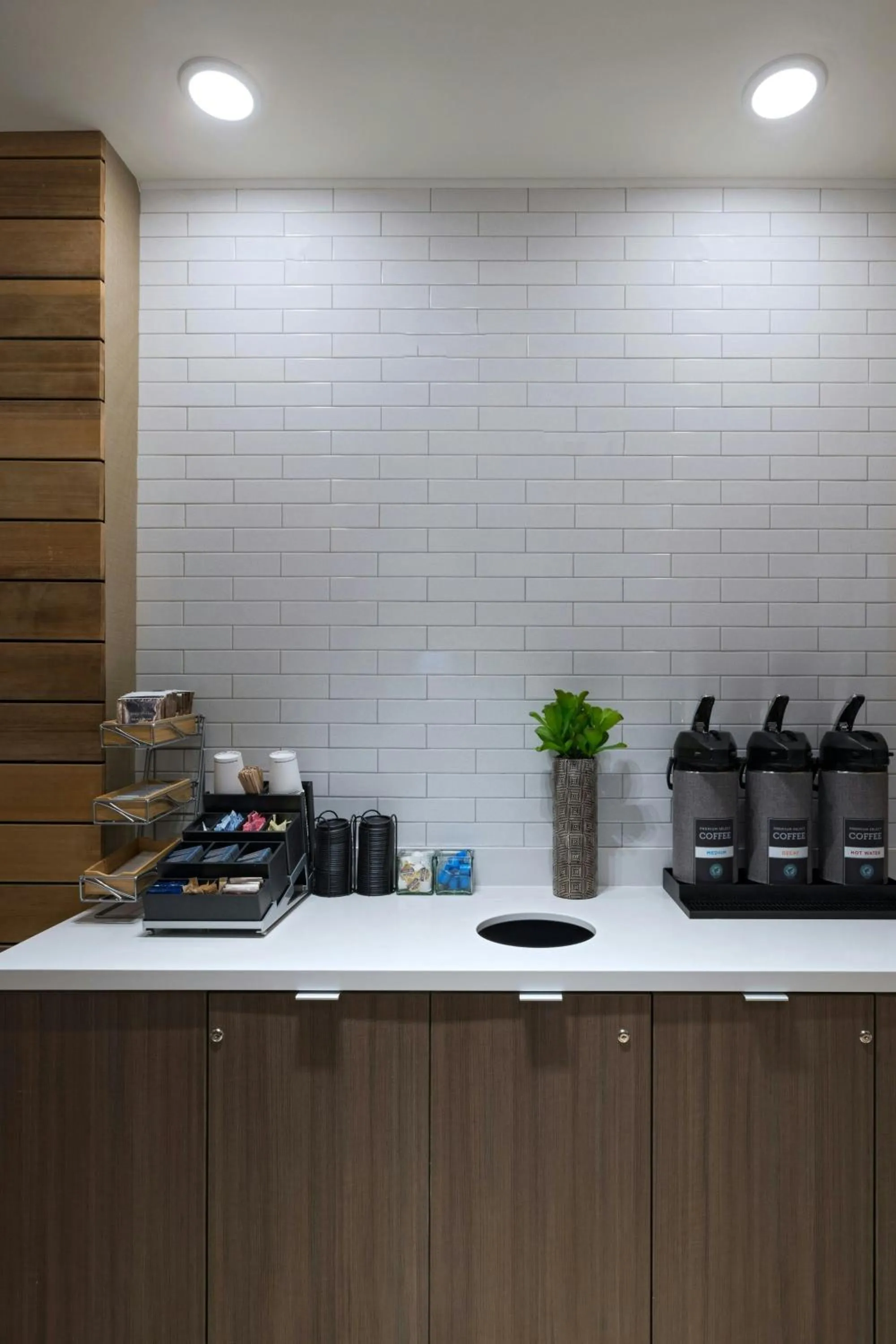 Restaurant/places to eat in Fairfield Inn & Suites by Marriott Colorado Springs East