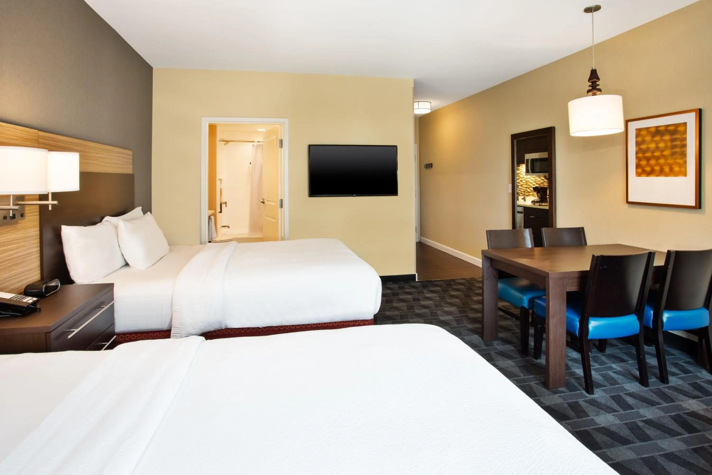Photo of the whole room, Bed in TownePlace Suites by Marriott Detroit Belleville