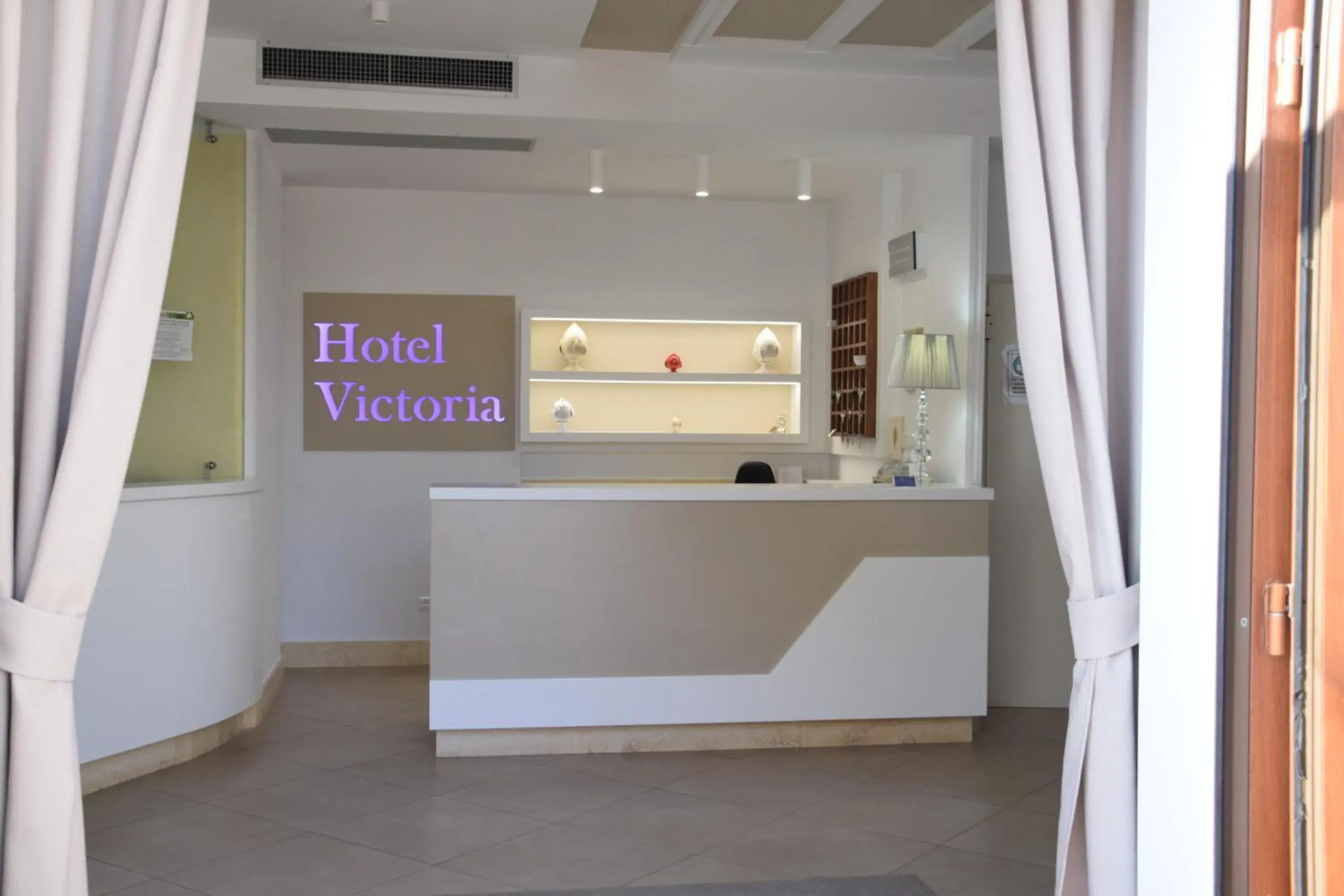 Lobby or reception in Hotel Victoria Lobby or reception in Hotel Victoria