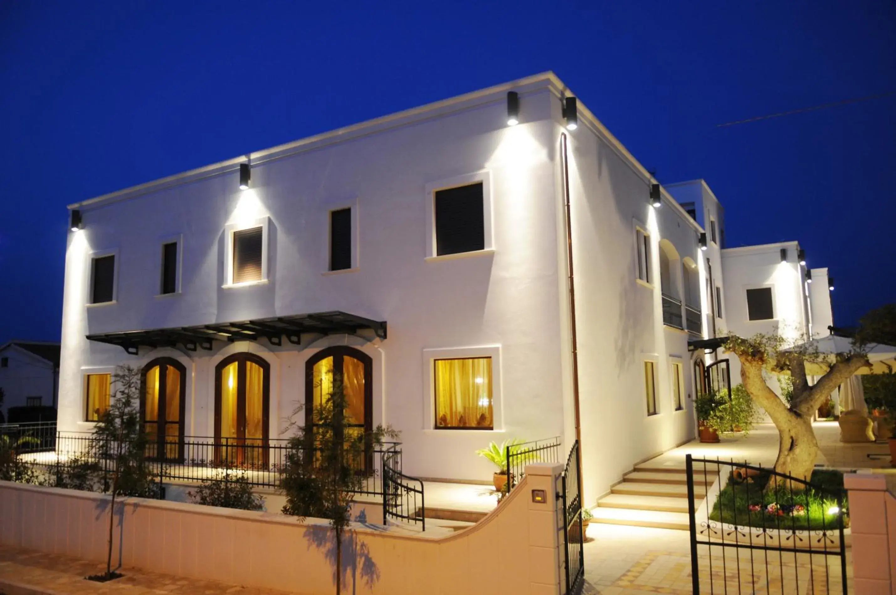 Facade/entrance in Hotel Victoria Facade/entrance in Hotel Victoria