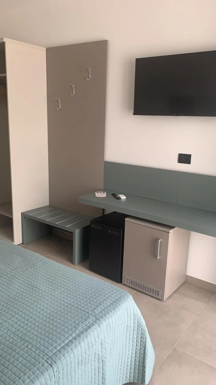 TV and multimedia, Bed in Hotel Victoria