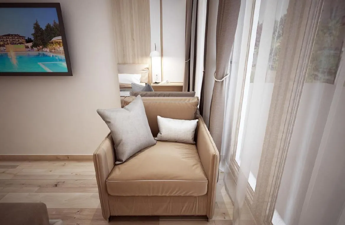 Living room in Chris & Eve Mansion