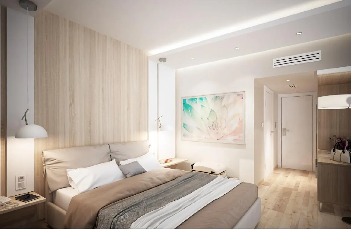 Bed in Chris & Eve Mansion