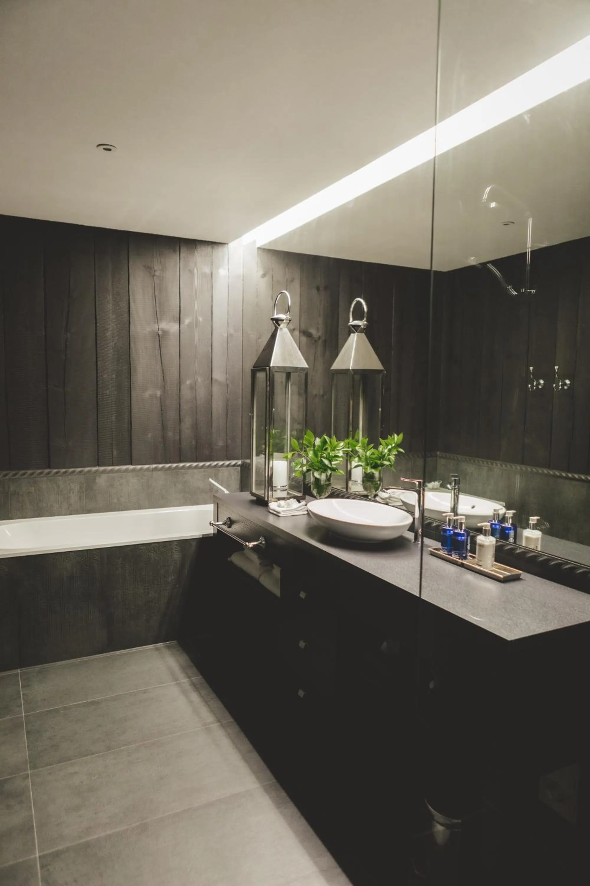 Bathroom in Frost Boutique Hotel