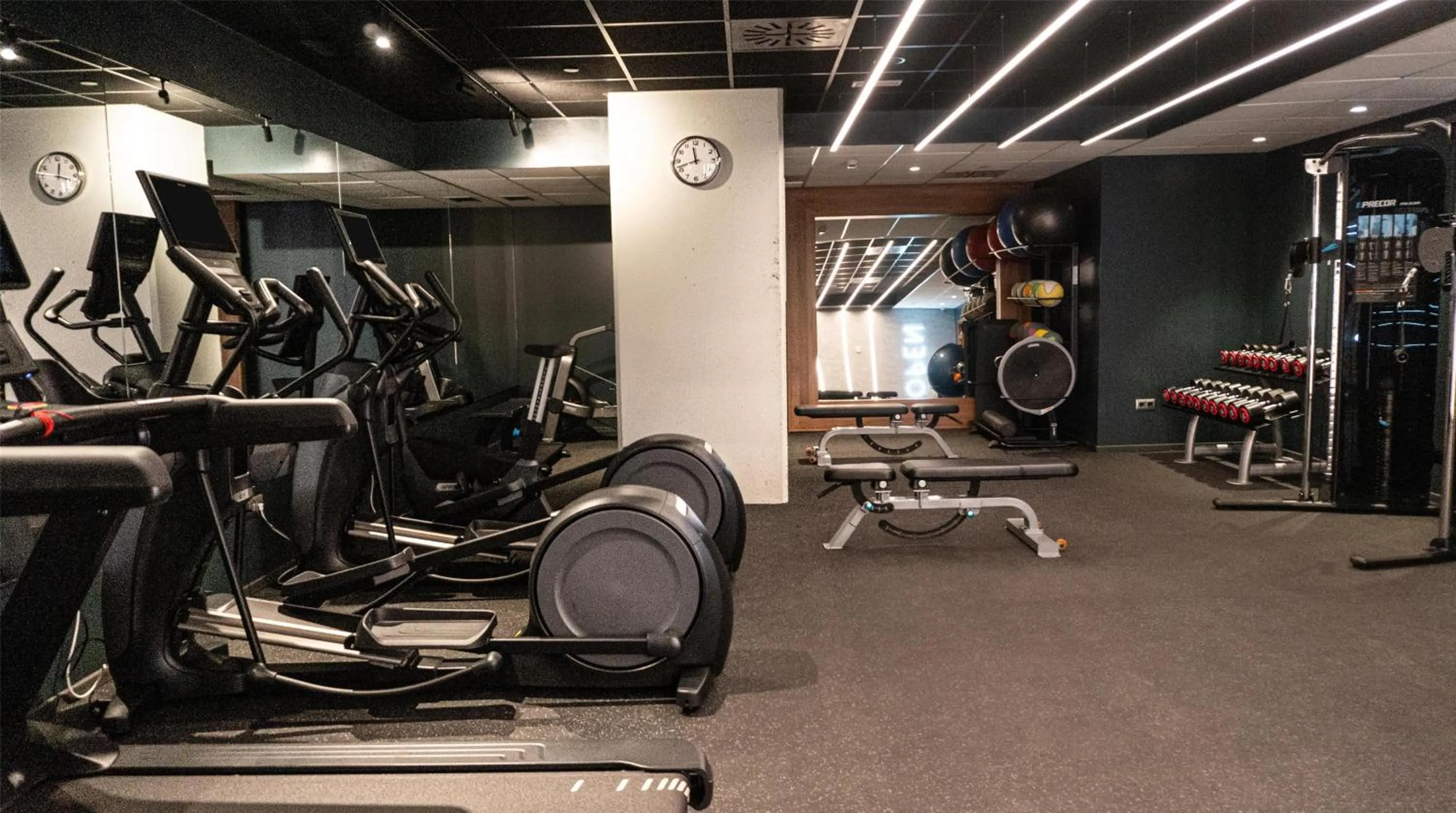 Fitness centre/facilities in Hilton Garden Inn Sevilla