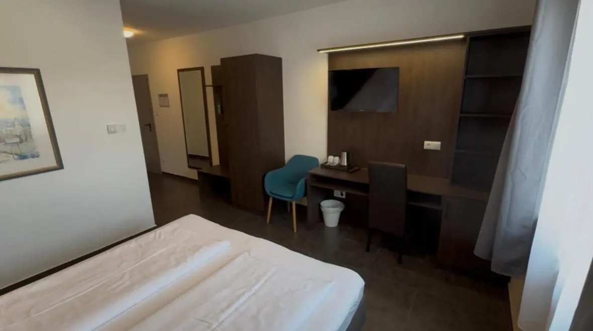 TV and multimedia, Bed in Ayhan Hotel