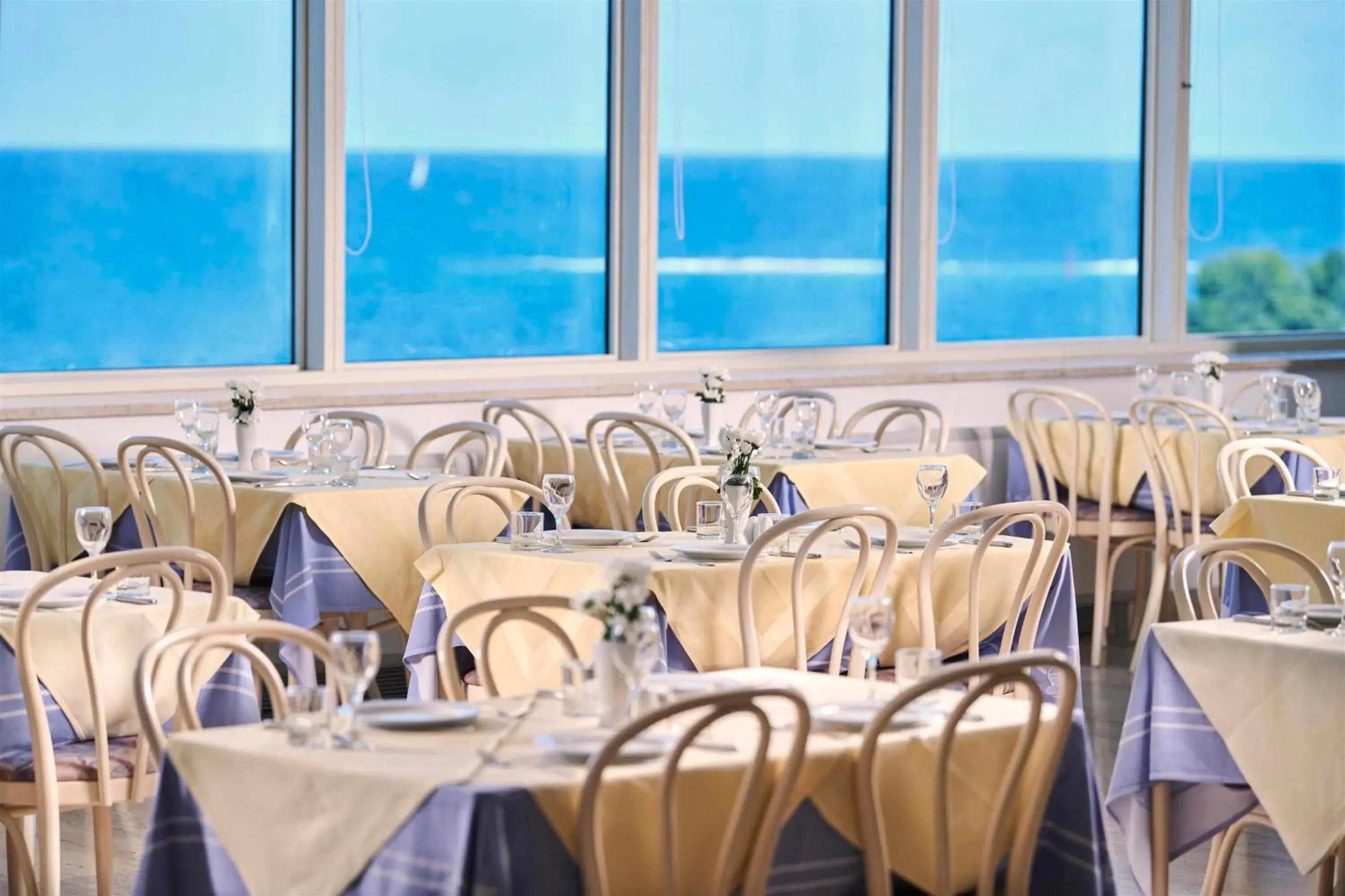 Restaurant/places to eat in Hotel Gran Vista Plava Laguna Restaurant/places to eat in Hotel Gran Vista Plava Laguna