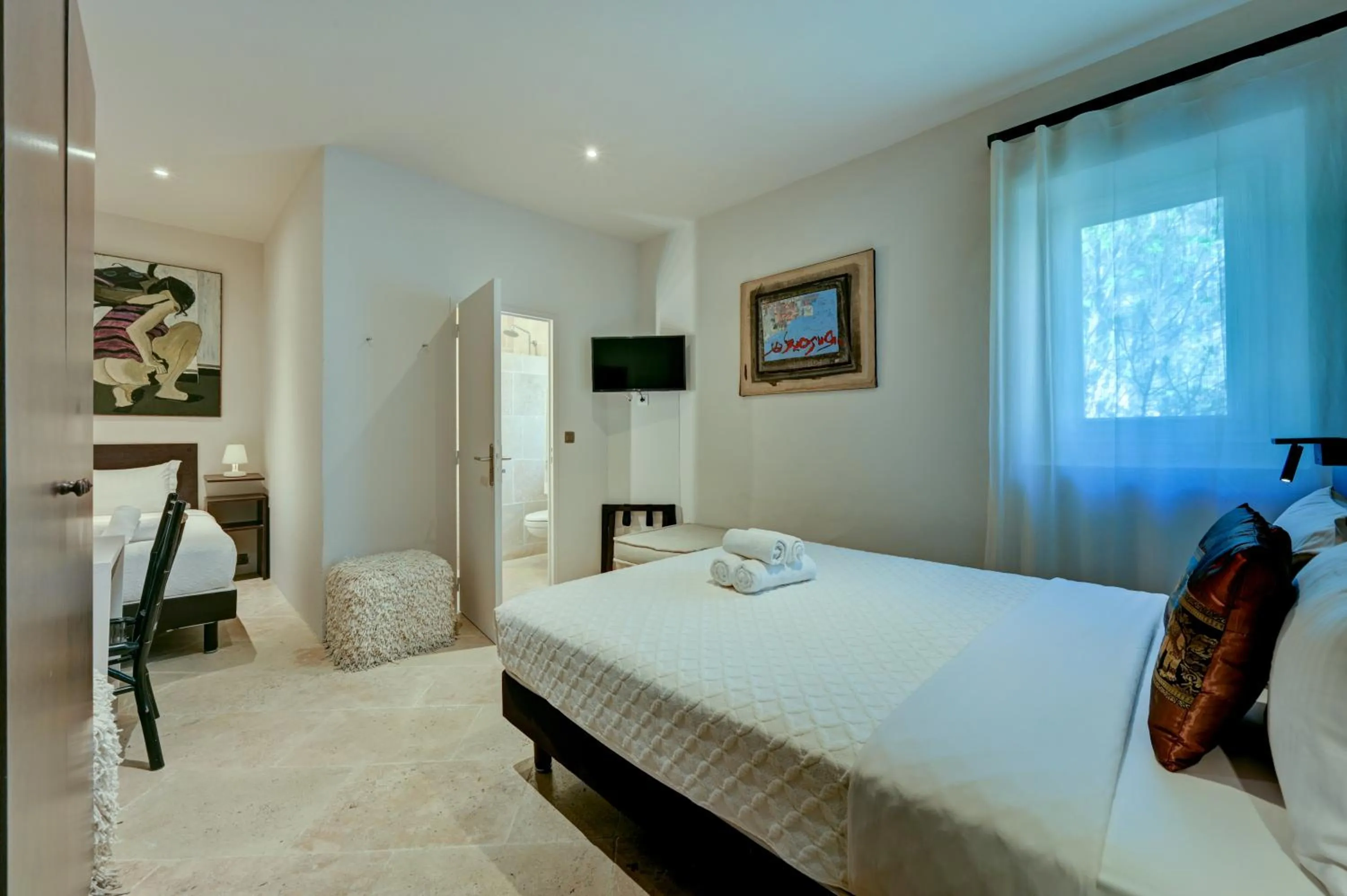 Bed in Hostellerie Le Paradou