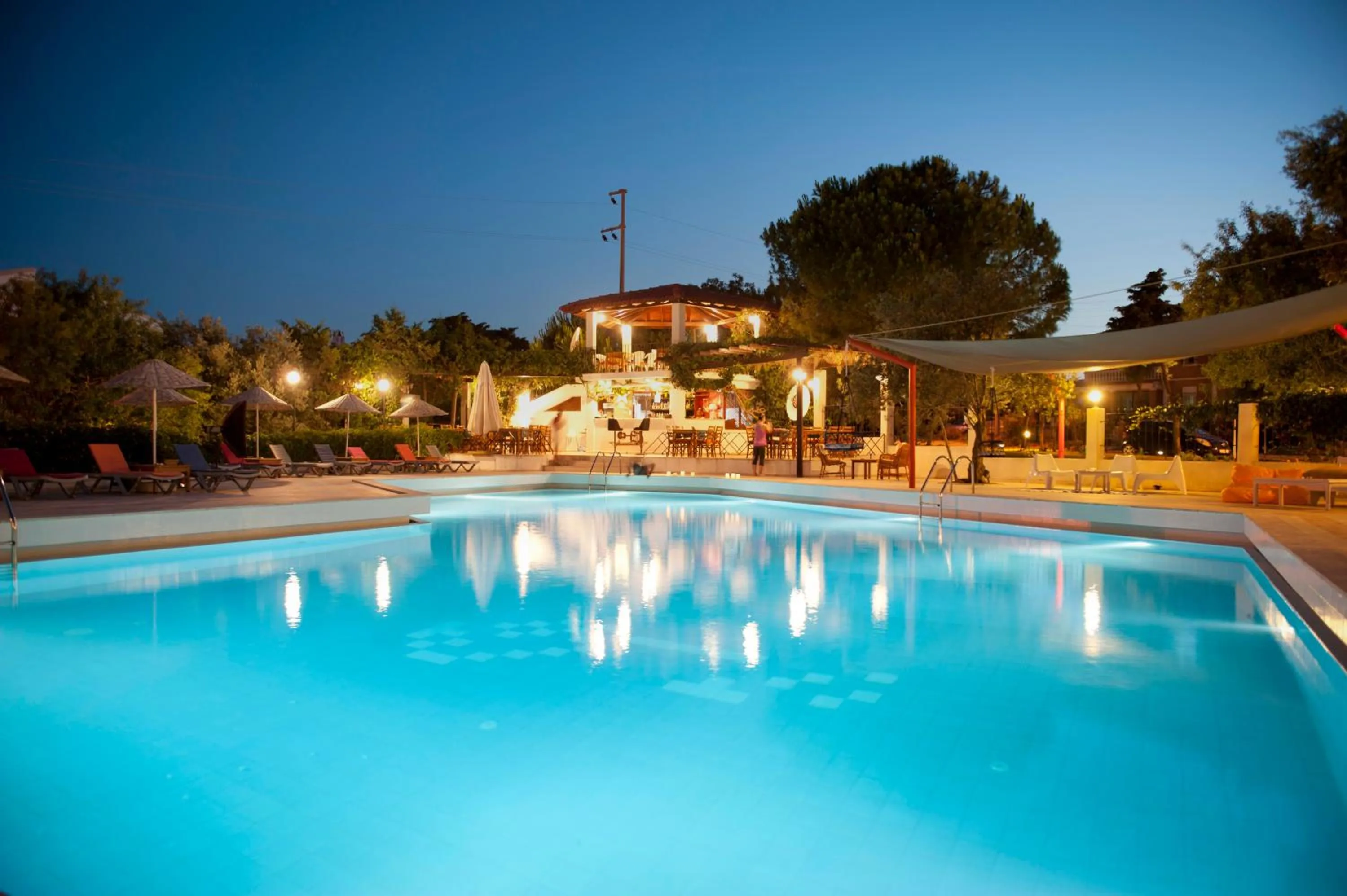 Restaurant/places to eat in Arinnanda Hotel Cesme
