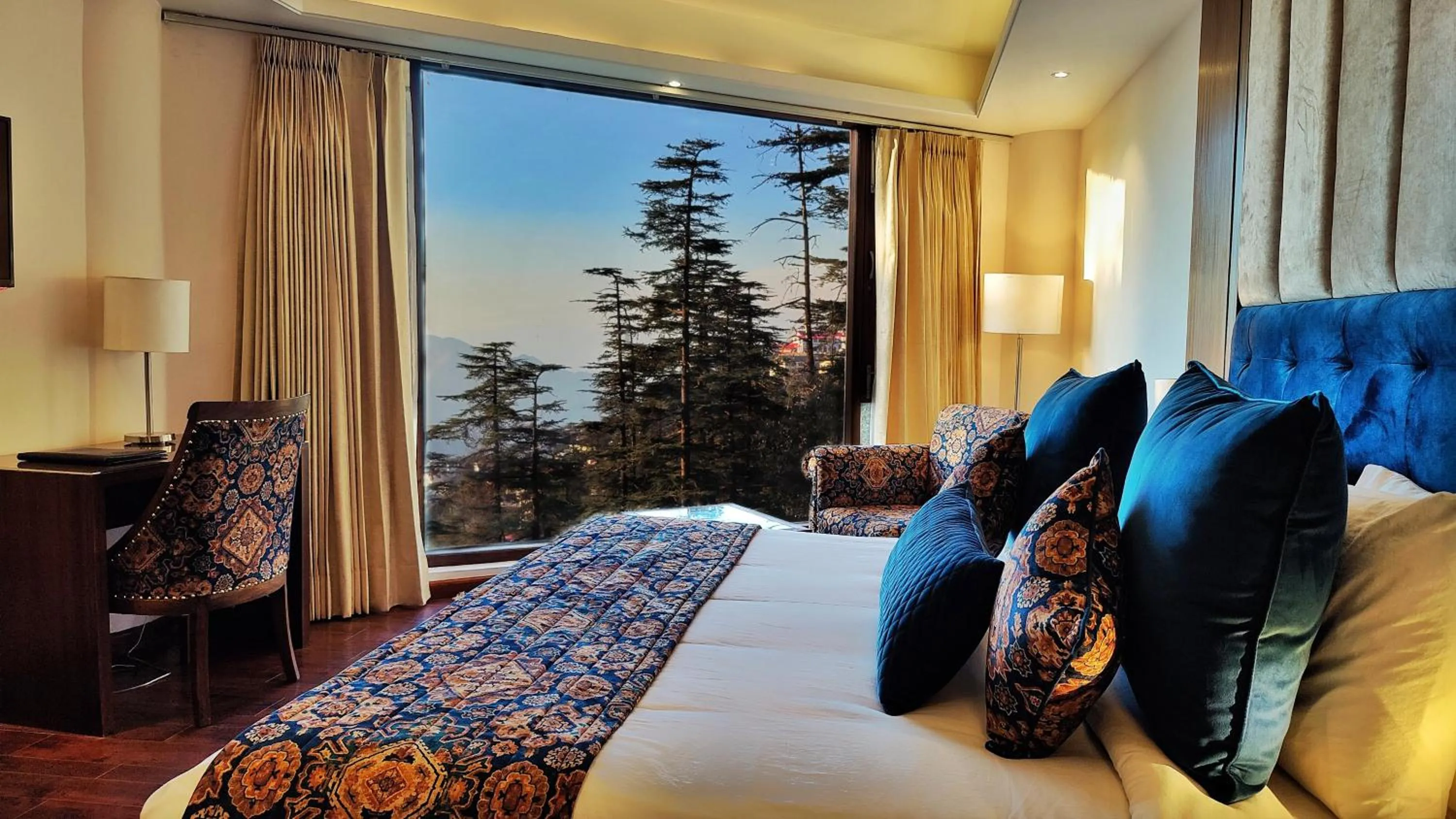 View (from property/room), Bed in Royale Retreat Hotel & Spa Near Mall Road
